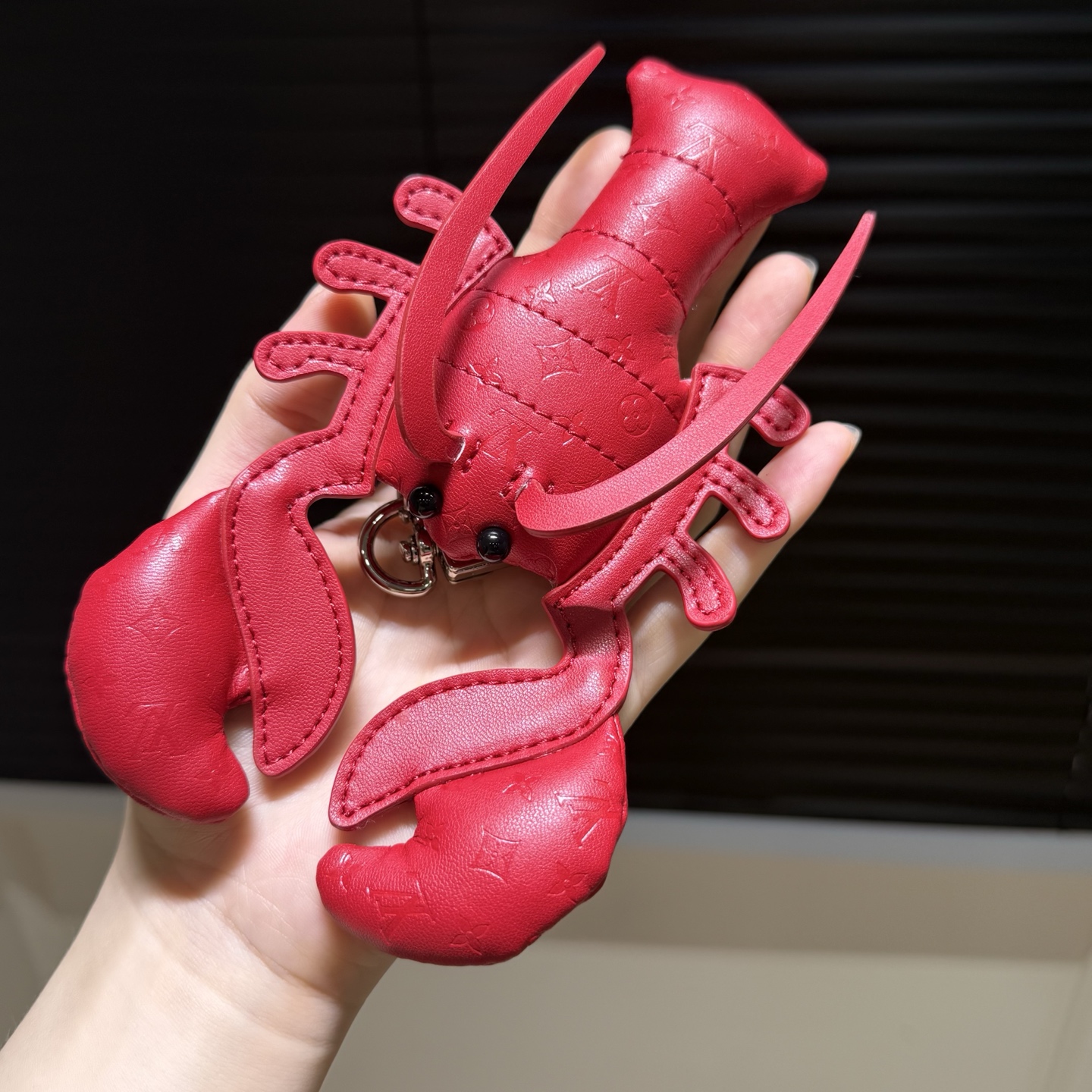 루이비통 키링 124549 Louis Vuitton Accessories 썸네일 이미지