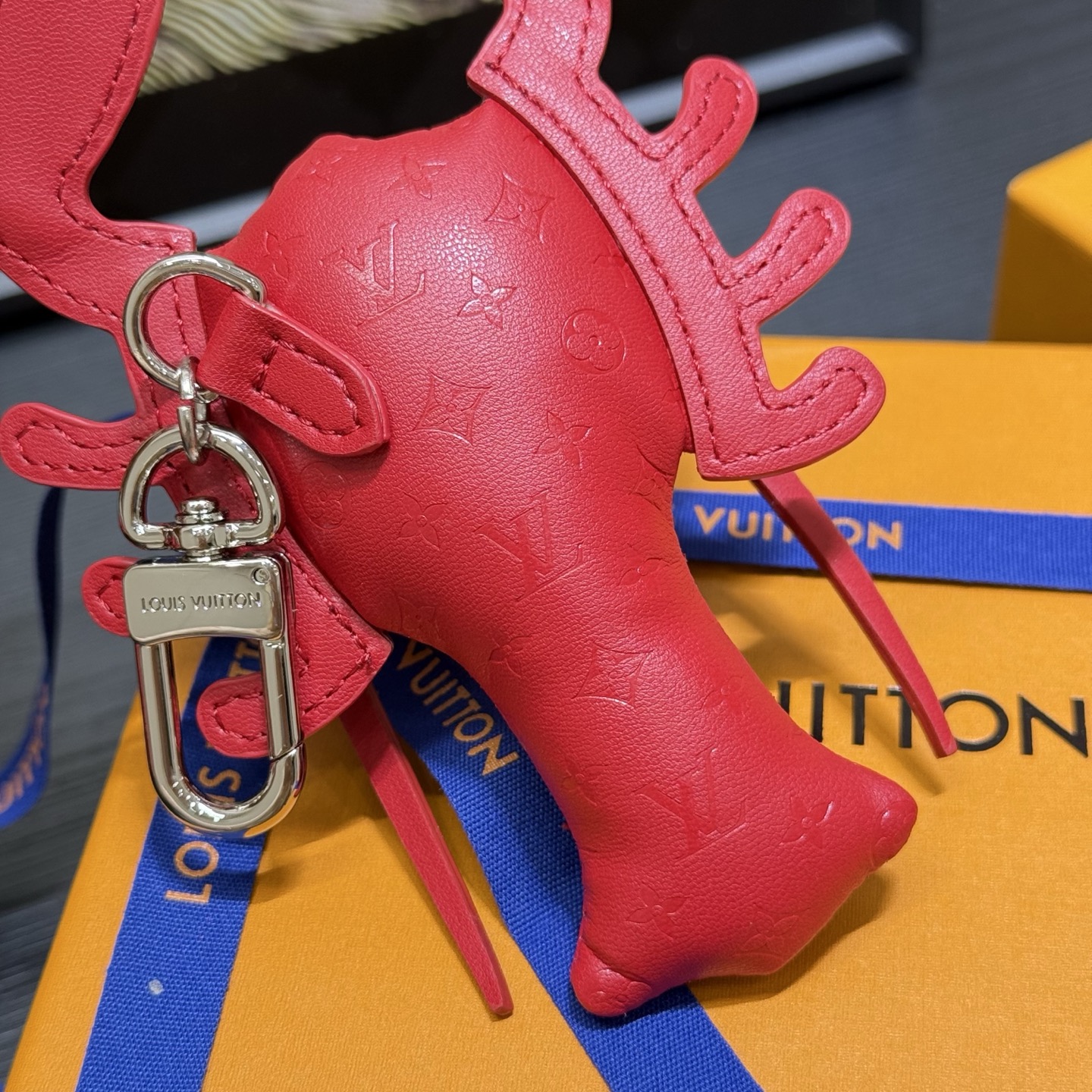 루이비통 키링 124549 Louis Vuitton Accessories 썸네일 이미지