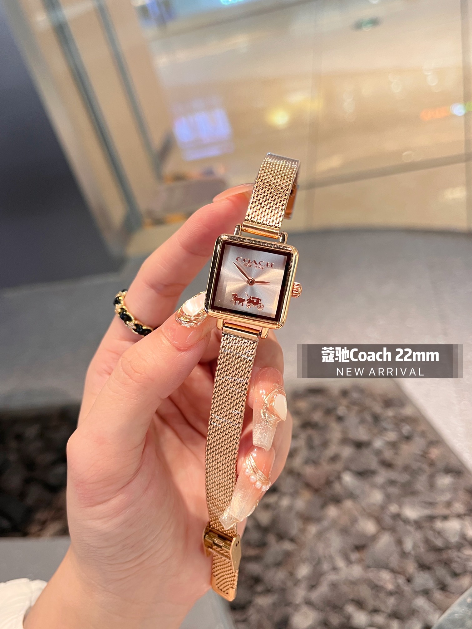 Net 85 Watch: Coach Tea Rose Platter Design, Stone Core, Calf Skin Material. - 图片 2