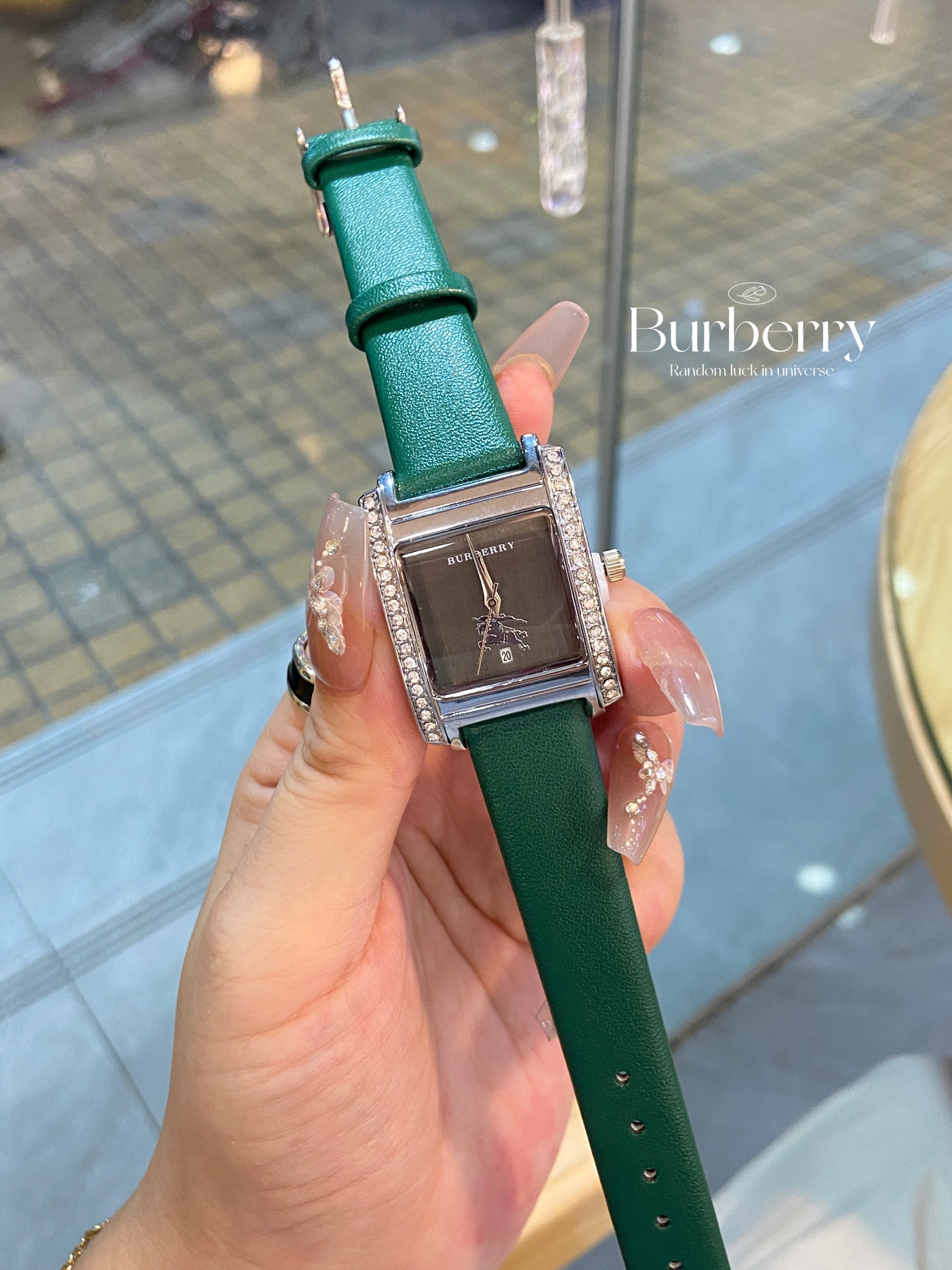 “Pablo Burberry Watch: Exclusive Sale for Fashionable Women, Size 25mm”