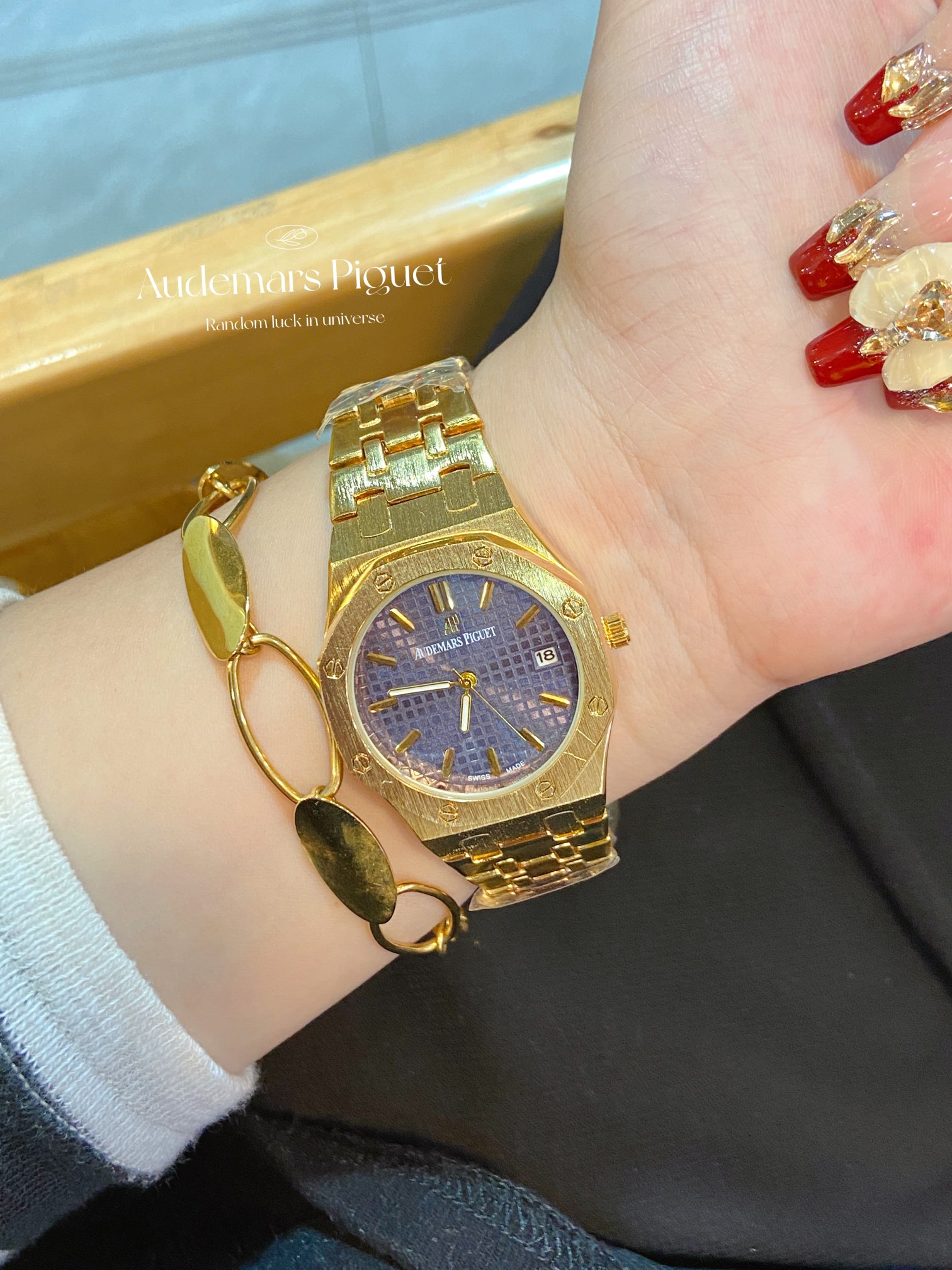 Audemars Piguet Royal Oak 33mm Lady Tapisserie Dial Quartz Movement Watch 9 i1732172351 8867 2