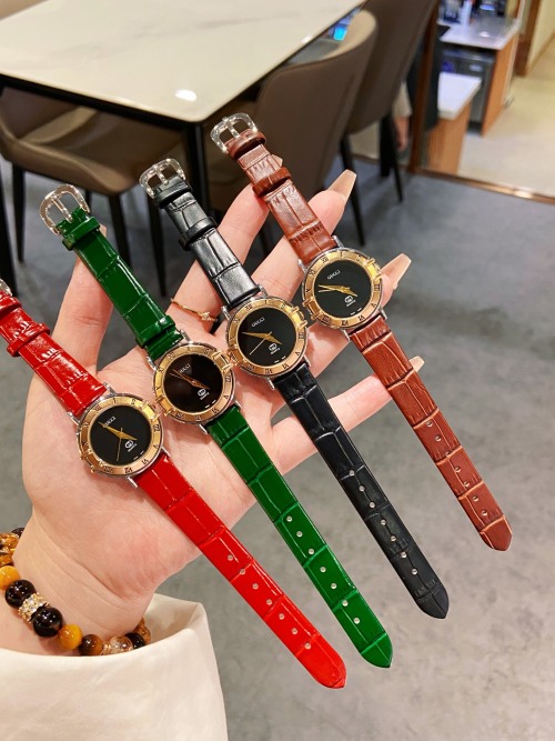 Gucci Women's Watch with Leather Band and Minimalist Dial Design 1 Gucci Women's Watch with Leather Band and Minimalist Dial Design