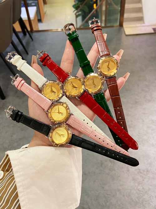 Gucci Women's Watch with Leather Band,Gold Dial.Fashionable and Minimalist 1 Gucci Women's Watch with Leather Band,Gold Dial.Fashionable and Minimalist