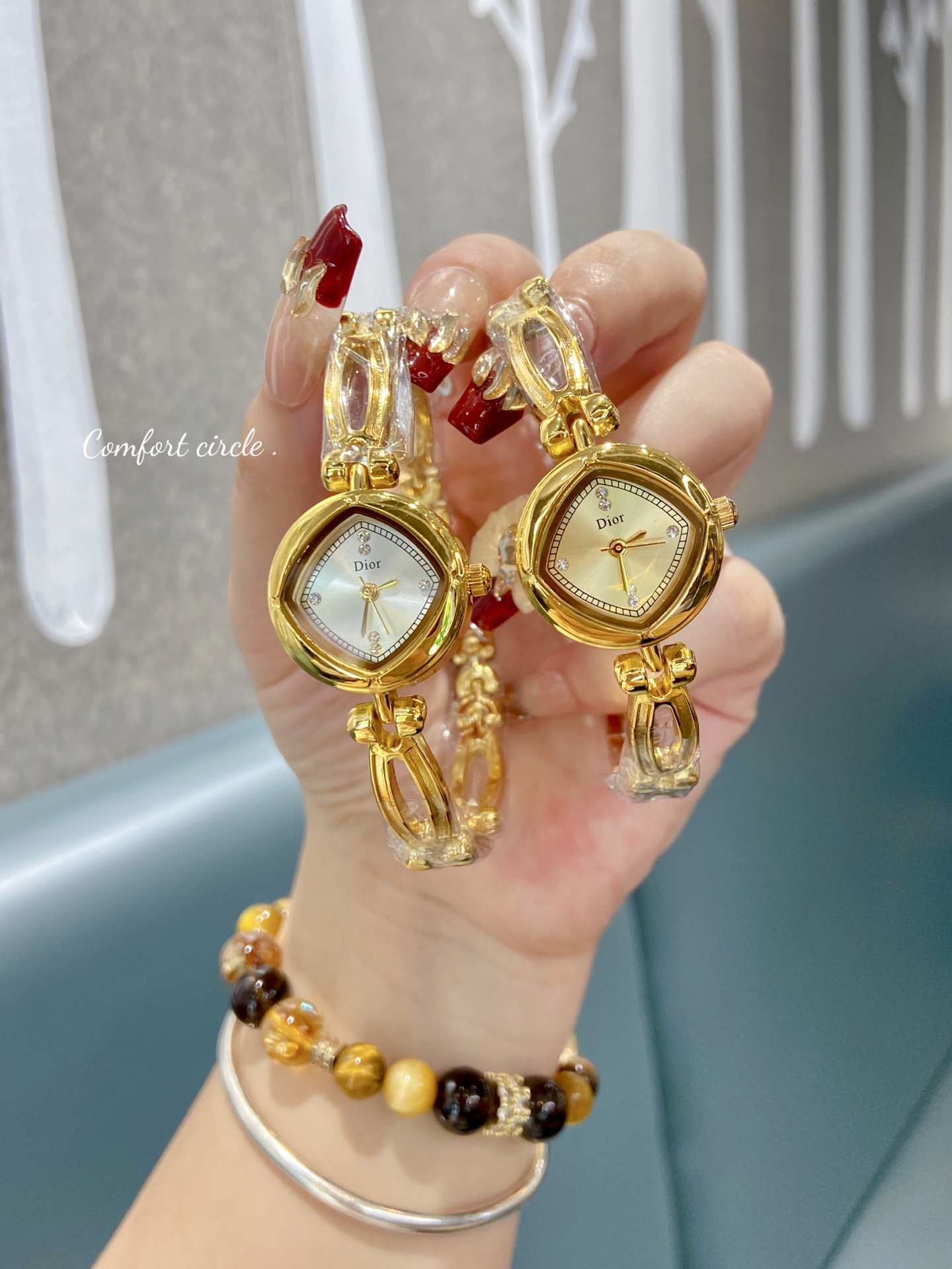 💰50
迪奥 时尚最新款✨🎀简约时尚时装表💍精美名