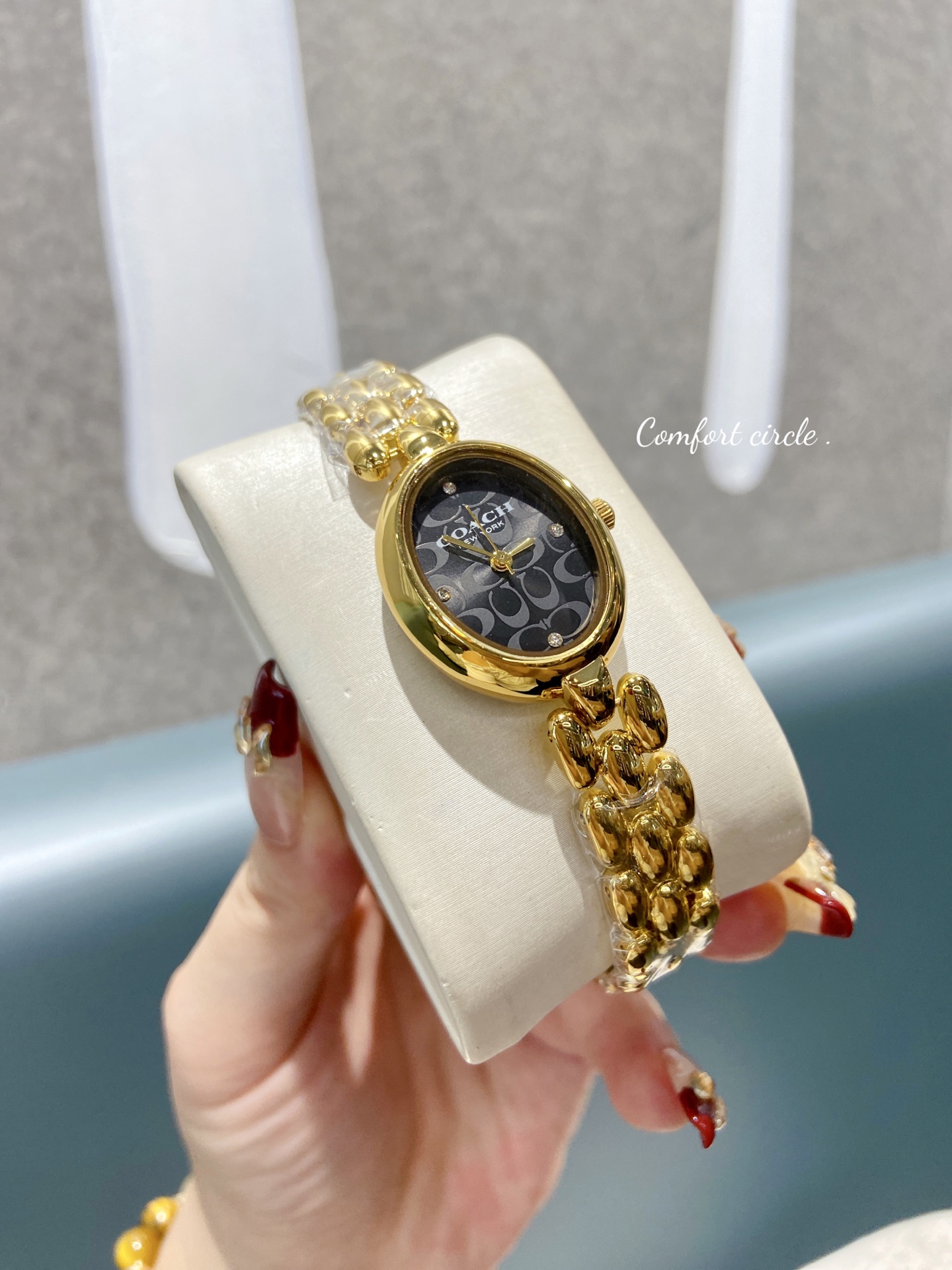💰50
COACH蔻驰中古女表
实物特别上档次～！！我