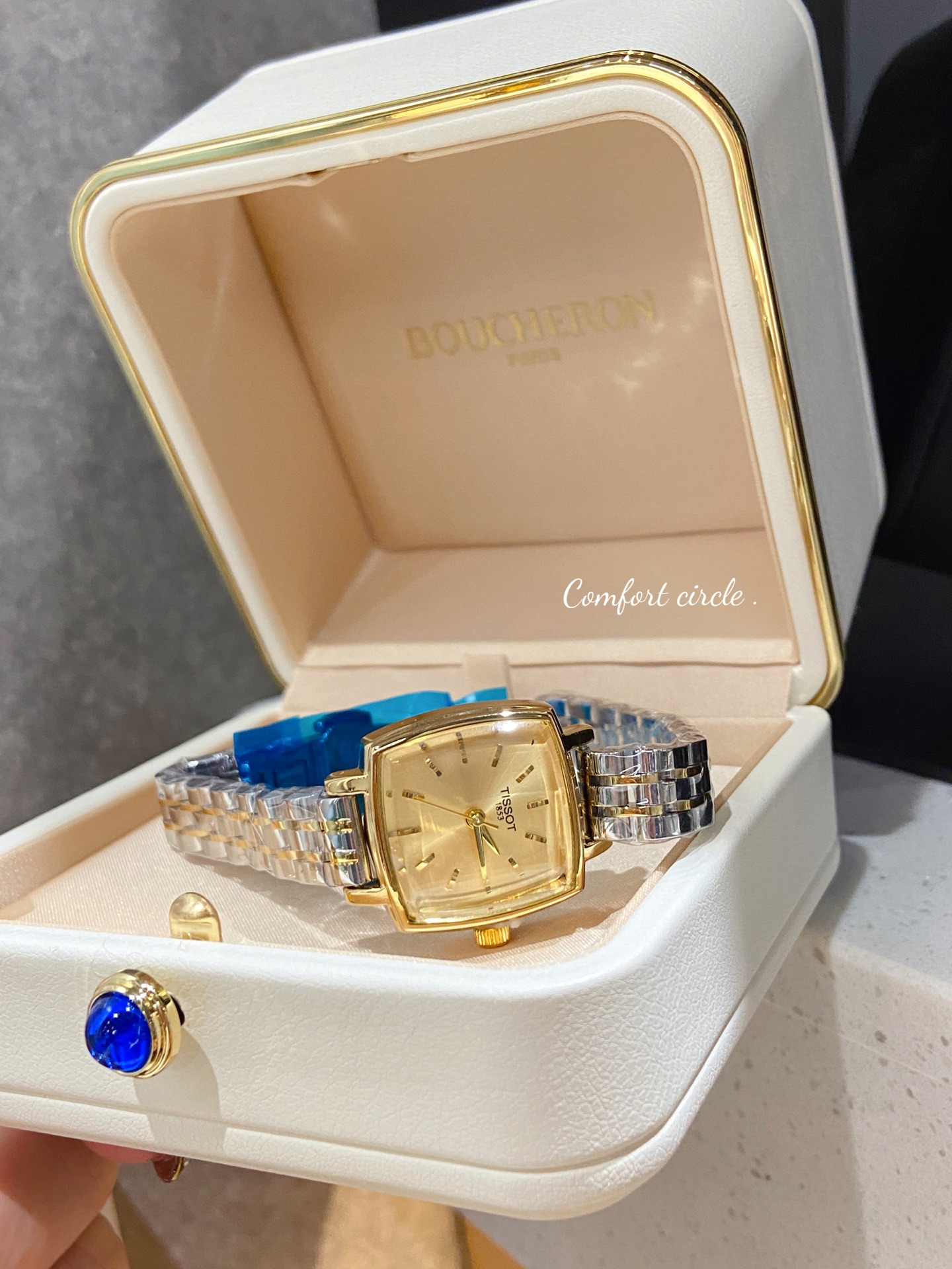 低調な贅沢感を演出する天梭の女性用古董時計