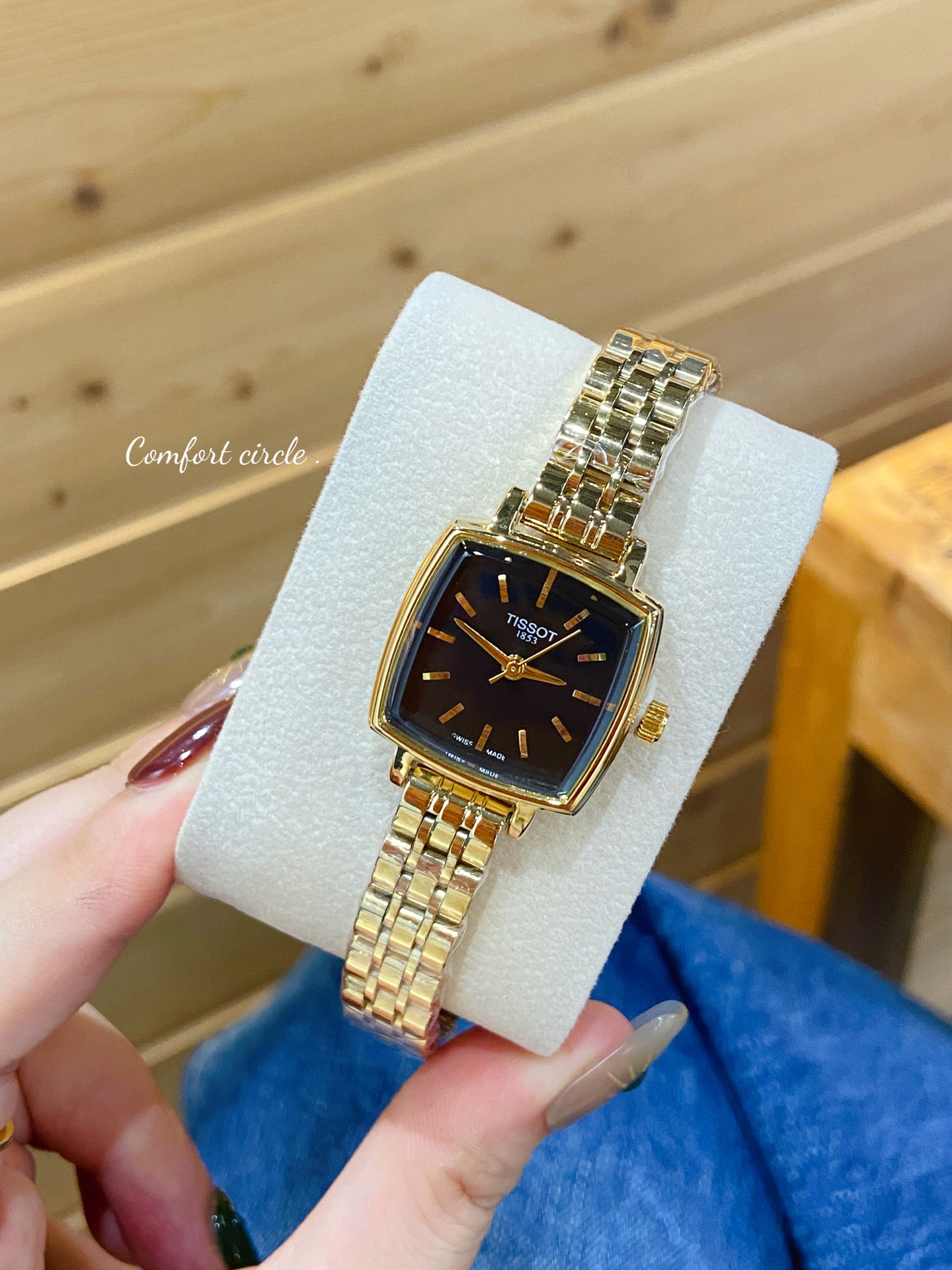 低調で洗練された天梭女款古董表