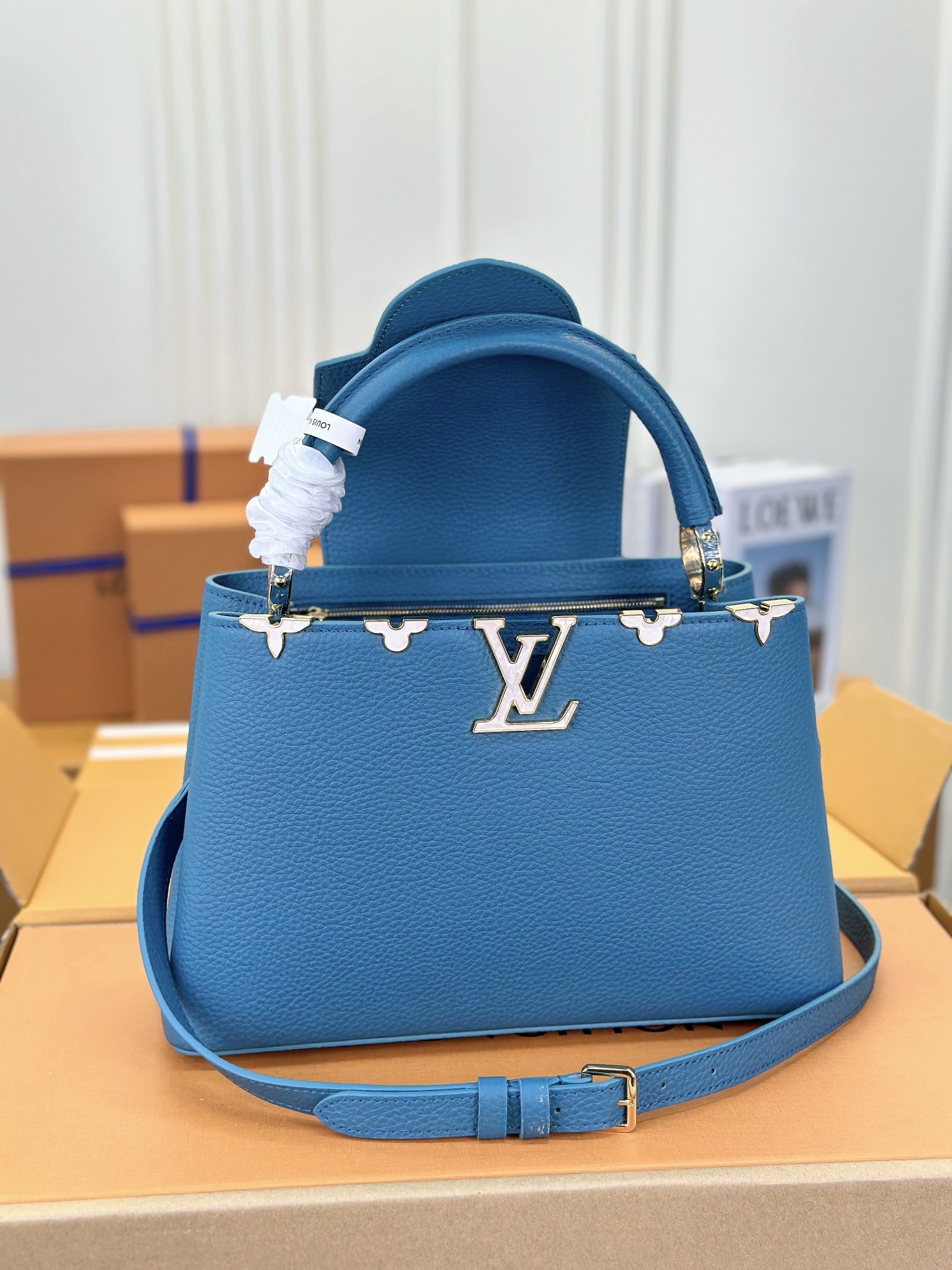 顶级原单M23766蓝色花冠全皮cap那英款系列Capucines中号手袋本款CapucinesFlow