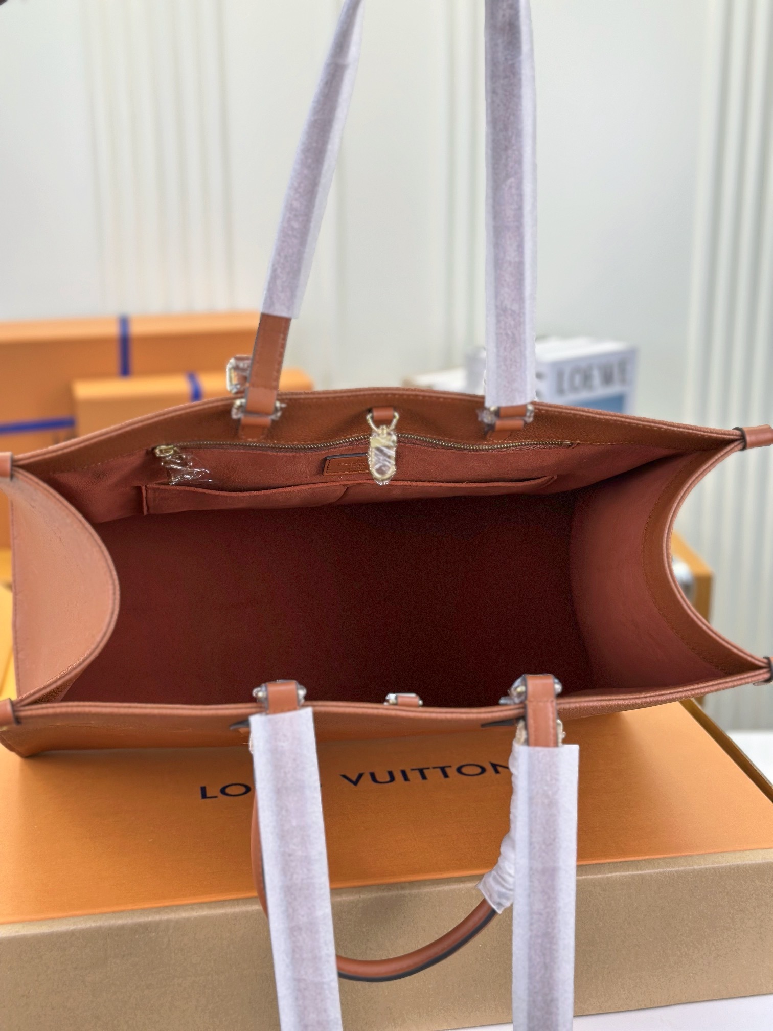 顶级原单M44925棕色ONTHEGO大号手袋压花工作购物或周末出游拎起Onthego手袋即刻出发超大号