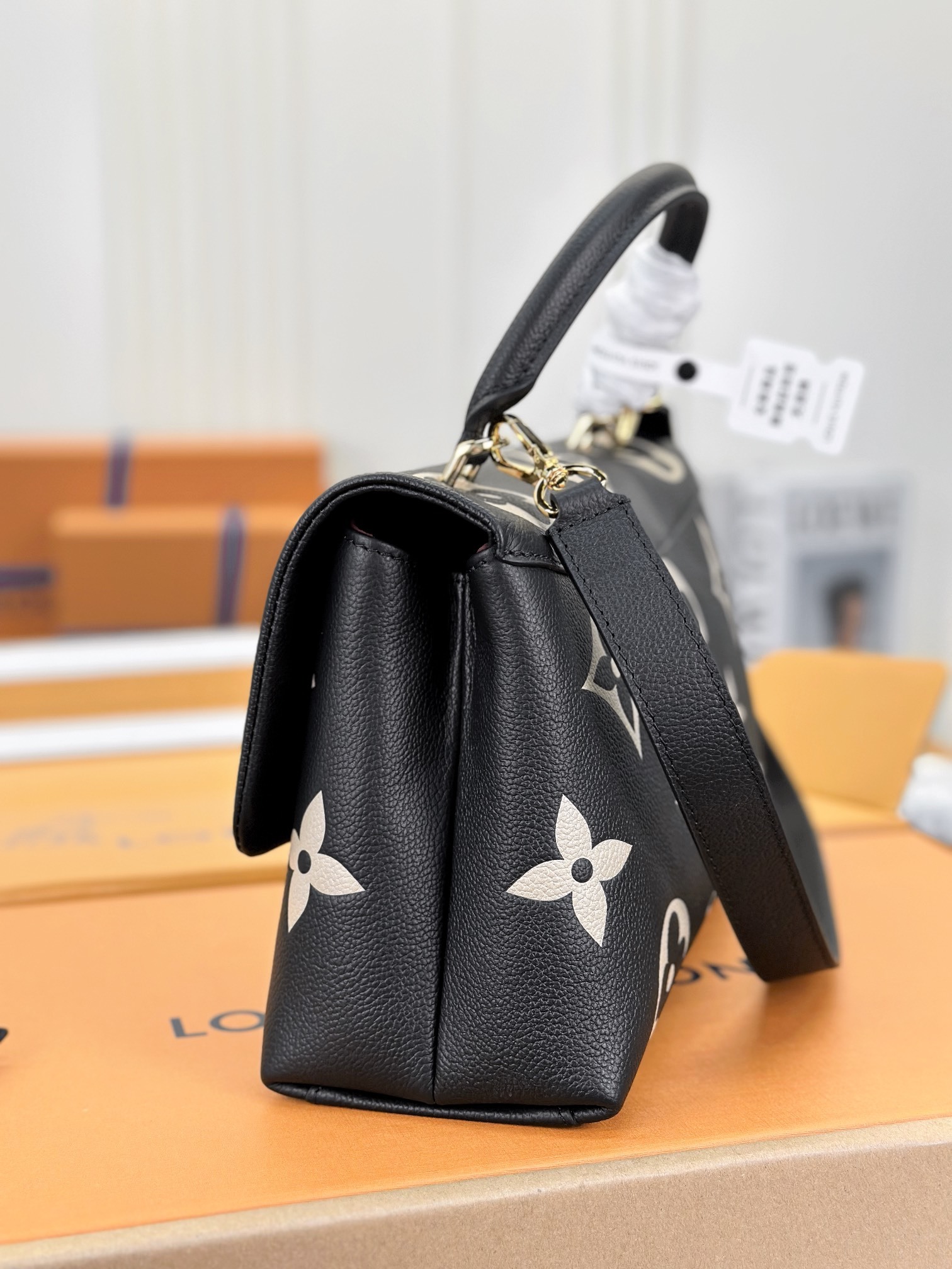 顶级原单M45976黑色丝印大号Madeleine中号手袋取材MonogramEmpreinte压纹皮革
