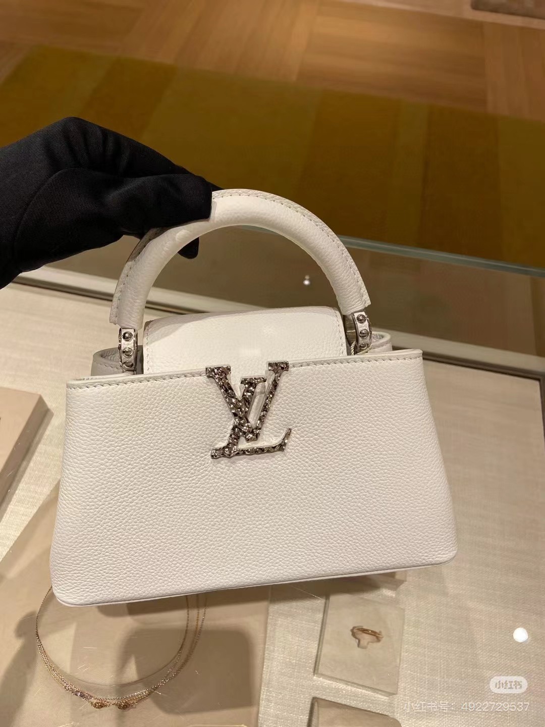 Louis Vuitton LV Capucines Tassen handtassen Wit Mini M48865