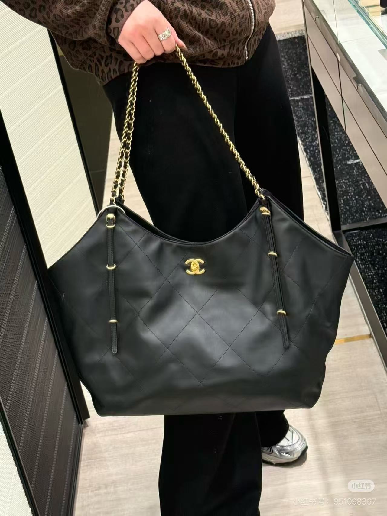 _ddw9sSKJJmYCSWWkIuQjQIhZAeKYMyz-dztYfvQ