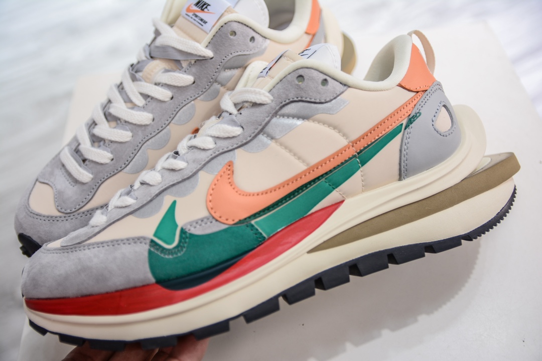 280 Sacai x NIKE VAPORWAFFLE 联名解构走秀款  DD1875-107