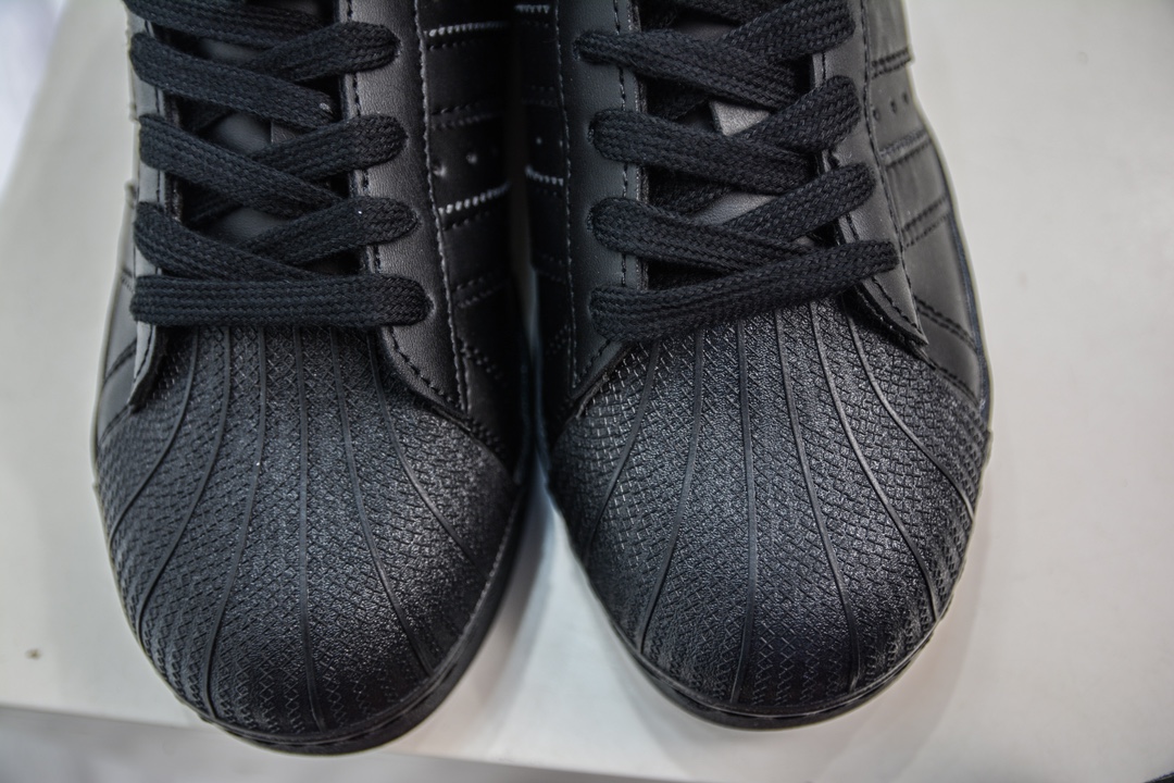 Adidas Originals Superatar all black thick bottom shell head IF6290