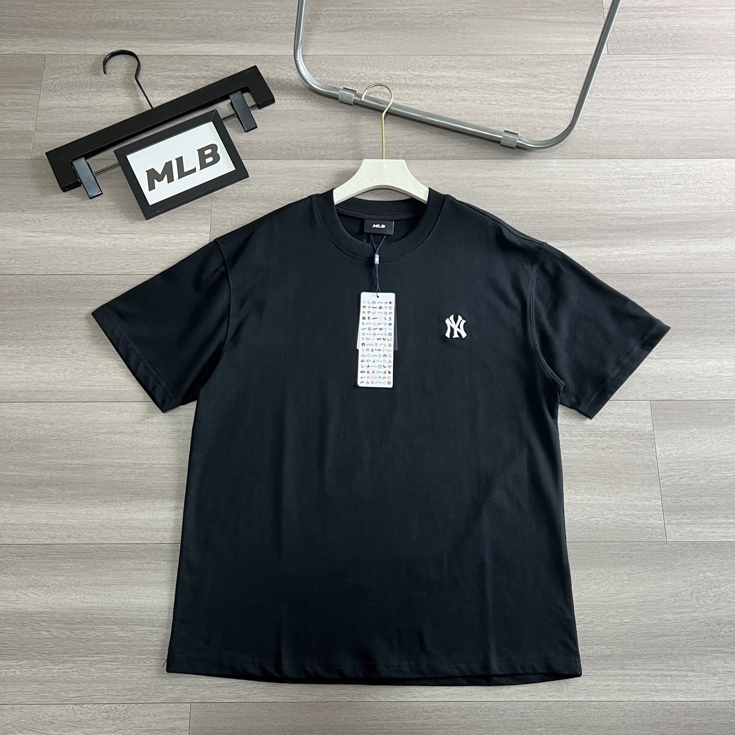 High-End MLB Embroidered Sleeves for Men and Women, 2025 Collection – Sizes S-2XL - 图片 4