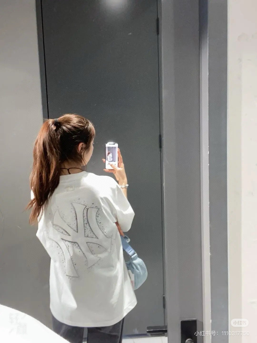 Modern MLB Short Sleeve T-shirt Collection for Summer: Comfortable, Stylish, and Durable - 图片 9