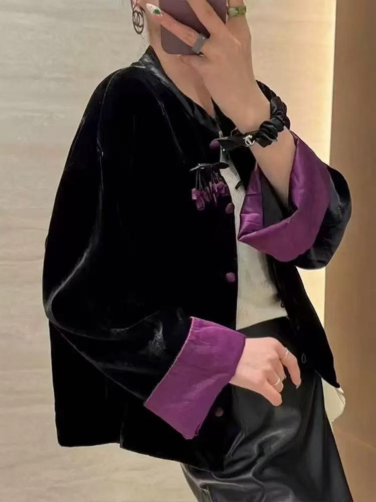 Elegant Silk Velvet Jacket with Contrast Cuffs - Chic and Comfortable 5 i1755748864107 3465 0 4
