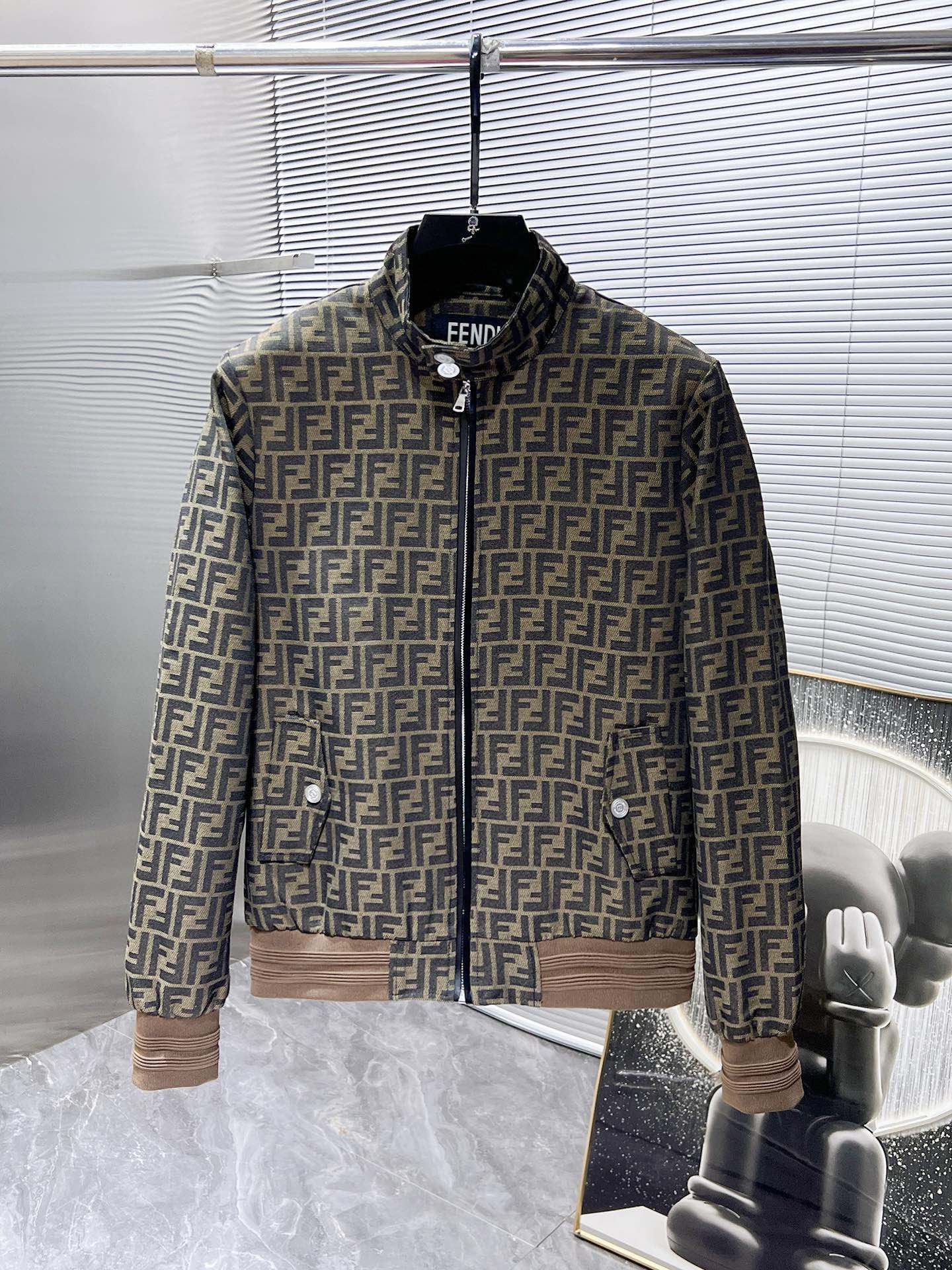 Fendi fendi 2024 nueva colección de principios de otoño, chaqueta con cuello alto, ¡versión de alta gama! Tejido person…