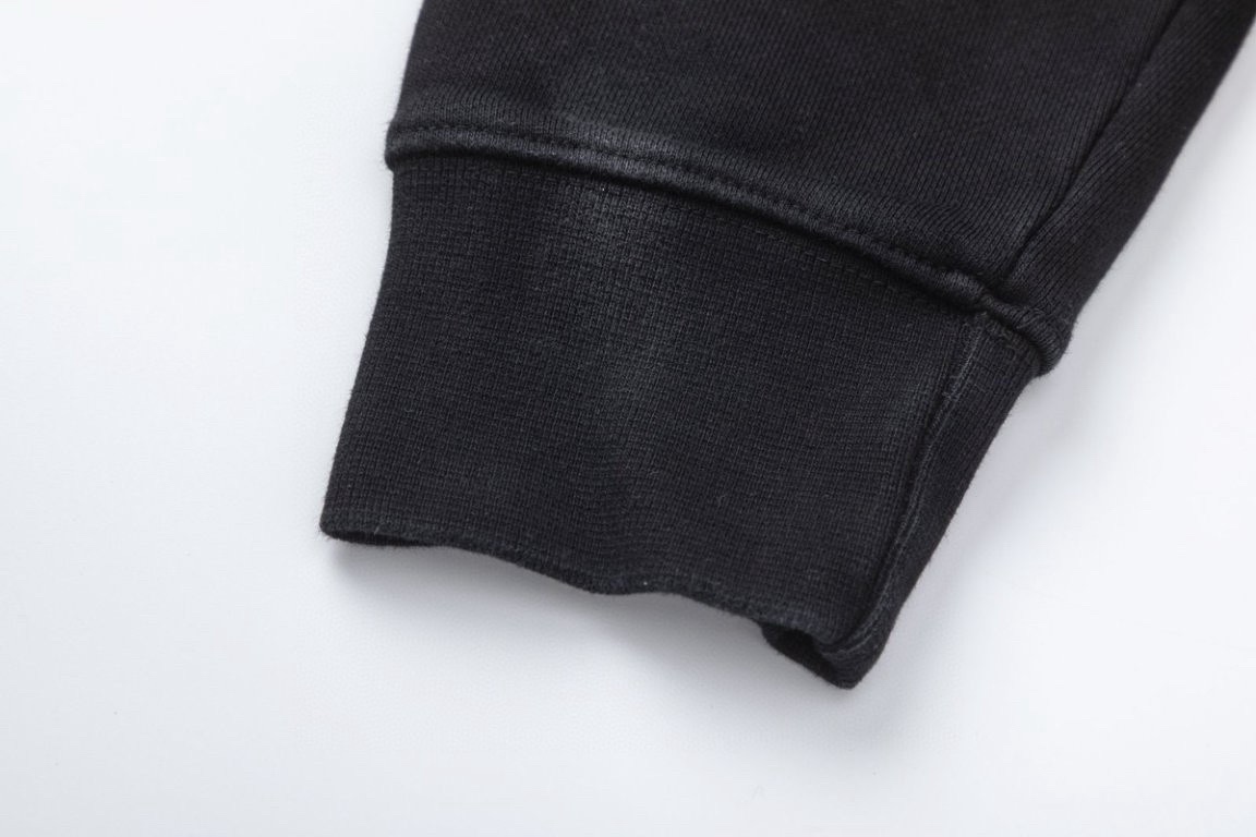 AMIRIクラシックロゴ刺繍Tシャツ 男女兼用