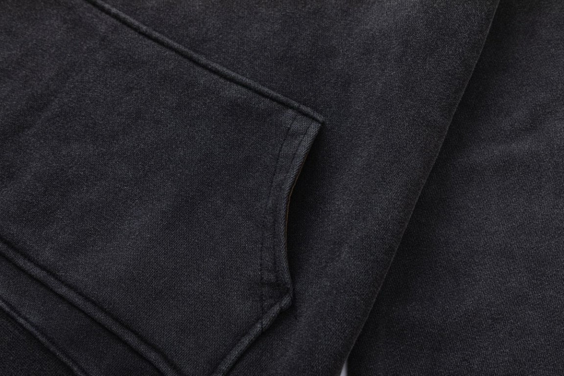 AMIRIクラシックダメージデニムジャケット - 男女共用480g重さ