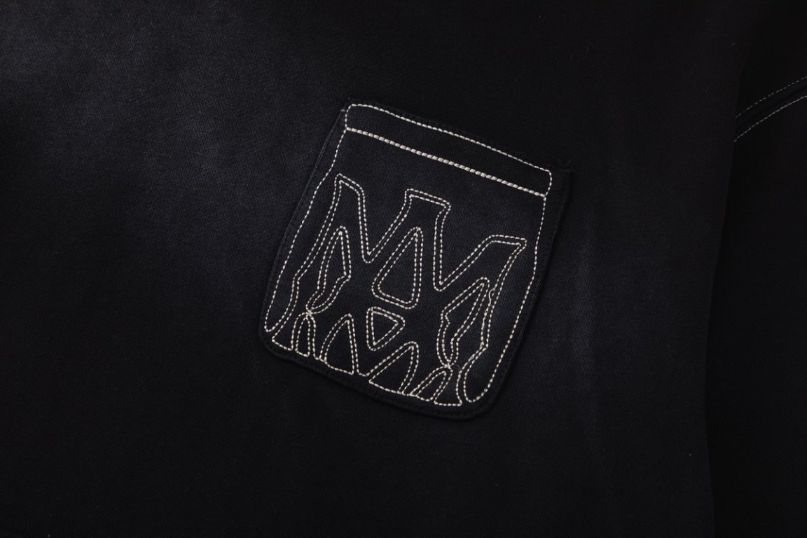 AMIRIポケット刺繍ロゴTシャツ - 男女兼用の480g毛圈面料