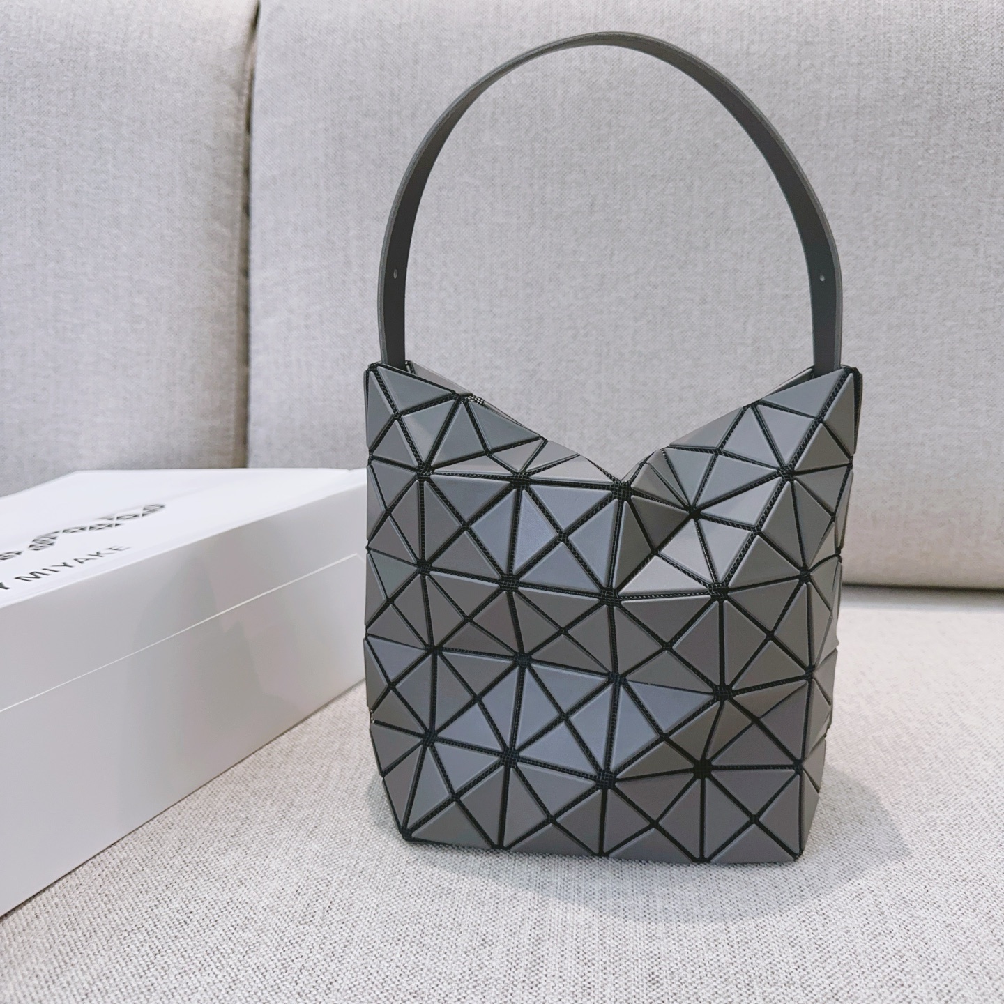 Issey Miyake Limited Edition Valley Ballet Bag Hobo Handbag, Grey 3 i1756620737656 4398 0 1