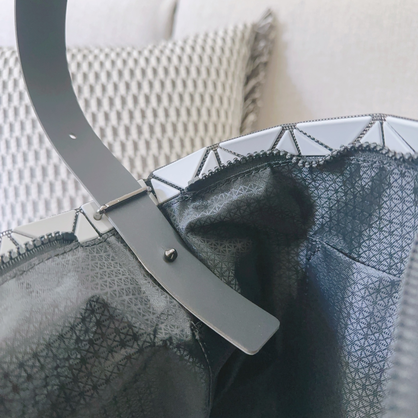 Issey Miyake Limited Edition 7 Valley Ballet Bag, Matte Ice Gray Hobo Handbag 9 i1756626458741 4616 0 7
