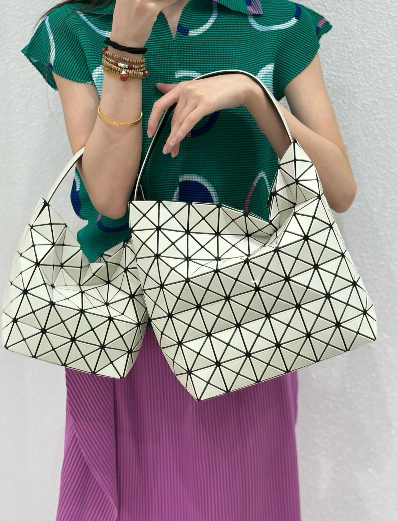 ISSEY MIYAKE BAO BAO Geometric Tote Bag, Lightweight and Versatile 2 i1756628881607 7323 0 4