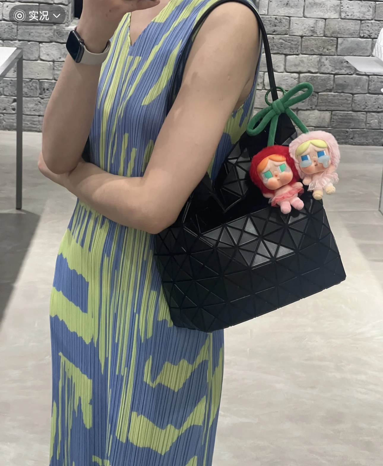 Issey Miyake Bao Bao Ballet Bag - Lightweight & Stylish Tote 3 i1756629072796 3501 0 5