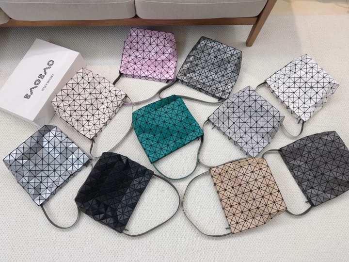 ISSEY MIYAKE BAO BAO VALLEY Ballet Bag, Stylish and Functional Tote Bag