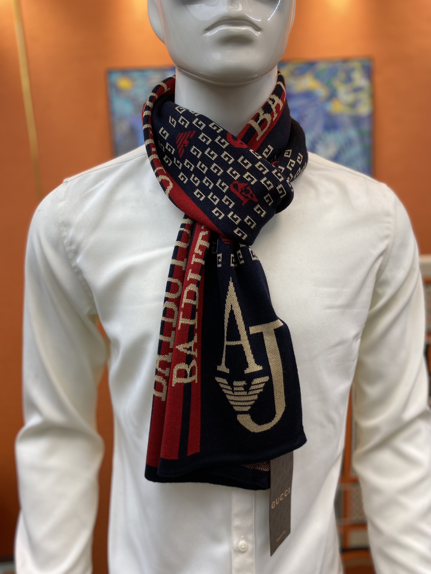 NO:163053,Certificate (Gucci) original single quality, imperial palace-level top-quality donkey!  The autumn and winter counter is on sale. Top cashmere knitted long scarf. It is combined with exquisite and simple patterns to form a classic pattern. It is extremely beautiful. Really, the upper body is extremely skin-skin-toned. It is versatile. Look at it yourself if it looks good or not. There is no need to question the quality!  180*30cm, cashmere, ordinary scarf, gucci, louis vuitton19860909批（古驰）原单品质 御用殿堂级极品驴！秋冬专柜在售 顶级羊绒针织长巾.配以精美简约图案组合成经典图案 美丽至极 真的 上身极为衬肤色 百搭 好看不好看自己看吧 品质不用质疑 ！180*30cm,羊绒,普通围巾,gucci,louis vuitton,scarf