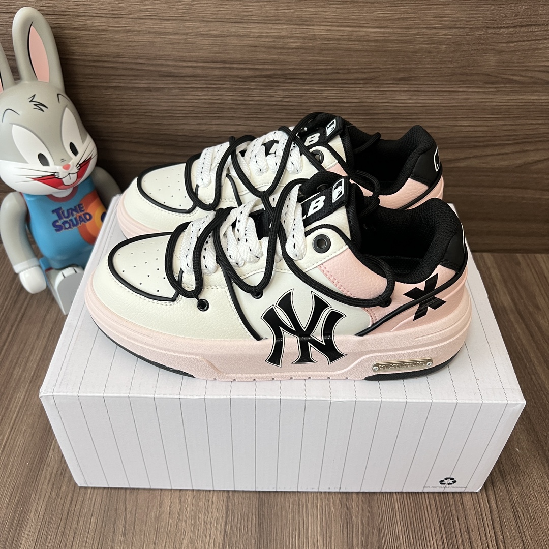 NO:242281,Top version MLB New York Yankees Fragrant Milk Tea Cranianshan Deconstructed Double Lace Retro Anti-Slip Anti-Slip Low-top Shoes Men and Women Same Pink White and Black. Size 35-45 Code: 3ASXCA12N-50WHS (Team16-Men and Women Cranianshan) Full set of Dewu Packaging Poison Card Poison Buckle Cotton Socks Poison Box., Casual Shoes/Sports Shoes, Sneakers19860909顶级版本MLB纽约洋基队清香奶茶蔓越阑珊解构双鞋带复古做旧防滑低帮板鞋男女同款粉白黑. 码数35-45码 编码: 3ASXCA12N-50WHS(Team16-男女蔓越阑珊) 全套得物包装毒卡 毒扣 棉袜 毒盒.,休闲鞋/运动鞋,sneakers,Women's Shoes