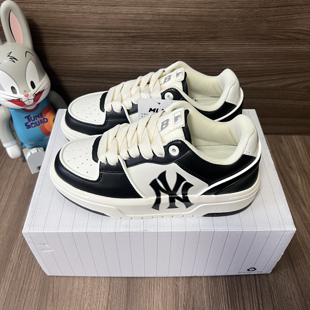 NO:242324,Top version MLB Chunky Liner Basic New York Yankees low-top shoes men and women, black. Size 35-45 code: 3ASXCLB3N-50BKS Full set of dessert packaging poison card poison buckle cotton socks poison box., casual shoes/sports shoes, christian louboutin, sneakers19860909顶级版本MLB Chunky Liner Basic纽约洋基队低帮板鞋男女同款黑色. 码数35-45码 编码: 3ASXCLB3N-50BKS 全套得物包装毒卡 毒扣 棉袜 毒盒.,休闲鞋/运动鞋,christian louboutin,sneakers,Women's Shoes