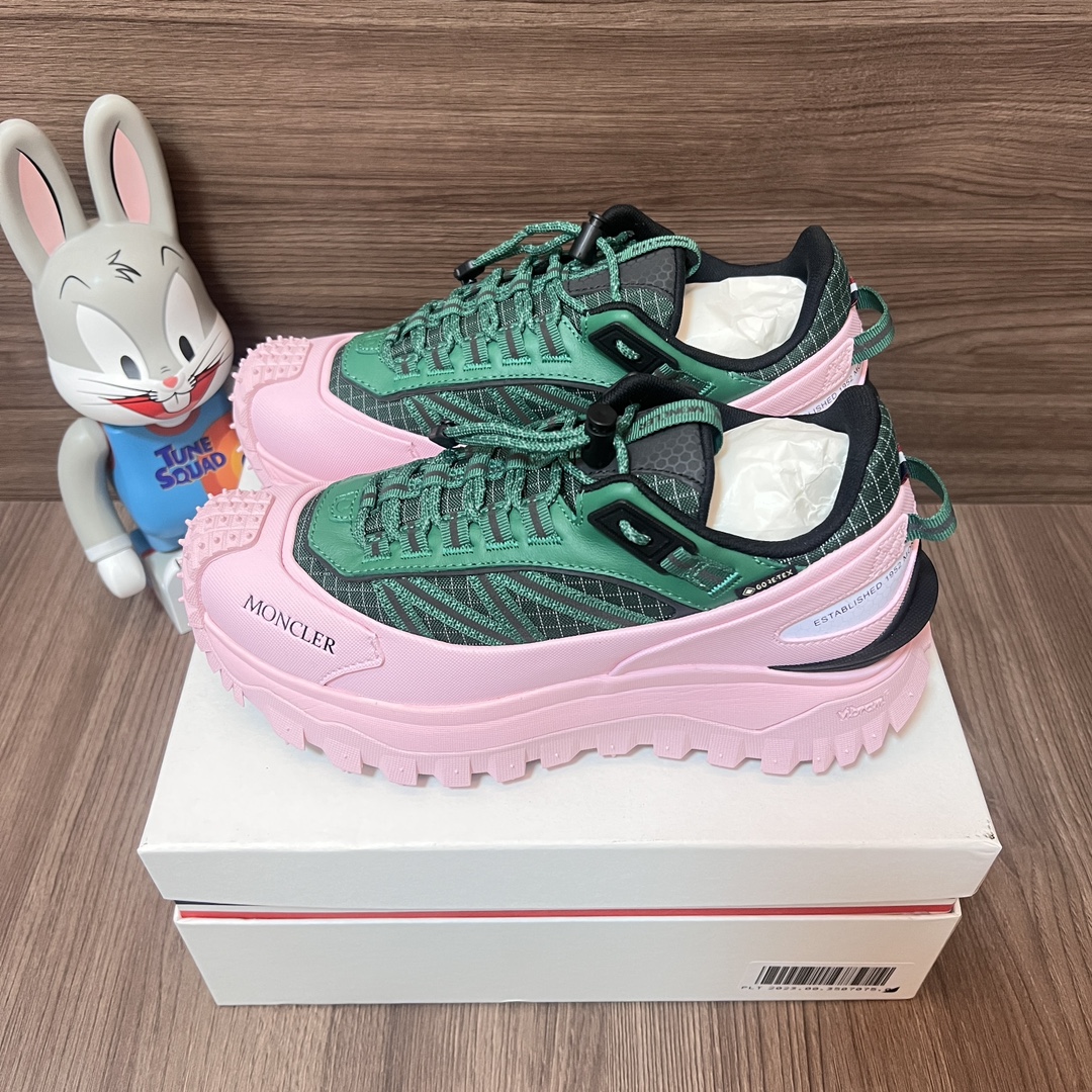 NO:242365,Top version of Moncler Trailgrip mesh lace-up round toe low-top sports and casual shoes green pink size 36-46 code: I209A4M00230M2058 Full set of degus packaging poison card poison buckle poison tag cotton socks poison box., casual shoes/sports shoes, christian louboutin, Moncler, sneakers19860909顶级版本Moncler盟可睐Trailgrip网布系带圆头低帮运动休闲鞋绿粉 码数36-46码 编码: I209A4M00230M2058 全套得物包装毒卡 毒扣 毒吊牌 棉袜 毒盒.,休闲鞋/运动鞋,christian louboutin,Moncler,sneakers,Women's Shoes