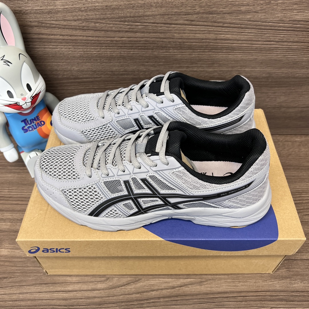 NO:242240,Top version Asics Gel-Contend 4 Lightweight, comfortable, non-slip and wear-resistant, black and gray low-top running shoes. Item number: T8D4Q-032 Packaging: Full set of Dewu accessories poison boxes with pure cotton socks. Size: 36 36.5 37.5 38 38.5 39 40 40.5 41 42 42.5 43 44 44.5 45 sizes!  (Forward size shot), casual shoes/sports shoes, ASICS, sneakers, socks19860909顶级版本Asics Gel-Contend 4 亚瑟士 轻便舒适防滑耐磨 黑灰低帮跑步鞋. 货号: T8D4Q-032 包装:全套得物配件毒盒配纯棉袜子一副. 码数:36 36.5 37.5 38 38.5 39 40 40.5 41 42 42.5 43 44 44.5 45码！(正码拍),休闲鞋/运动鞋,ASICS,sneakers,socks,Women's Shoes
