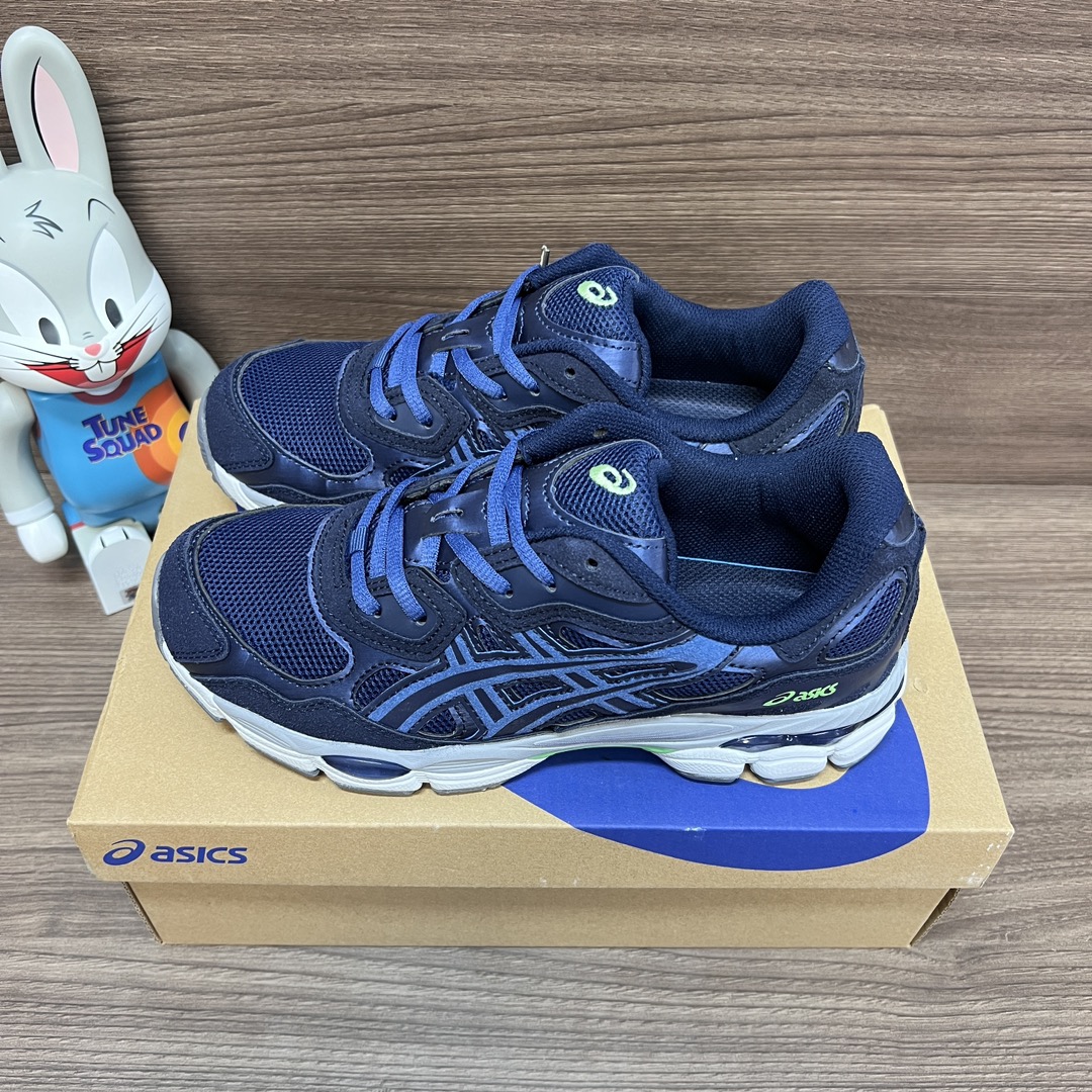 NO:242234,Needles x Asics GEL-NYC Leather Cool Shoes, Anti-slip and Wear-resistant Low-top Lifestyle casual shoes Navy Blue Article number: _ 1201A789-400 Packaging: A complete set of Dewu accessories poison boxes with pure cotton socks. Size: 36 36.5 37.5 38 38.5 39 40 40.5 41 42 42.5 43 44 44.5 45 sizes!  (Forward size shot), casual shoes/sports shoes, sneakers, socks19860909Needles x Asics GEL-NYC 皮革 炫酷 减震防滑耐磨 低帮 生活休闲鞋 海军蓝 货号: _ 1201A789-400 包装:全套得物配件毒盒配纯棉袜子一副. 码数:36 36.5 37.5 38 38.5 39 40 40.5 41 42 42.5 43 44 44.5 45码！(正码拍),休闲鞋/运动鞋,sneakers,socks,Women's Shoes