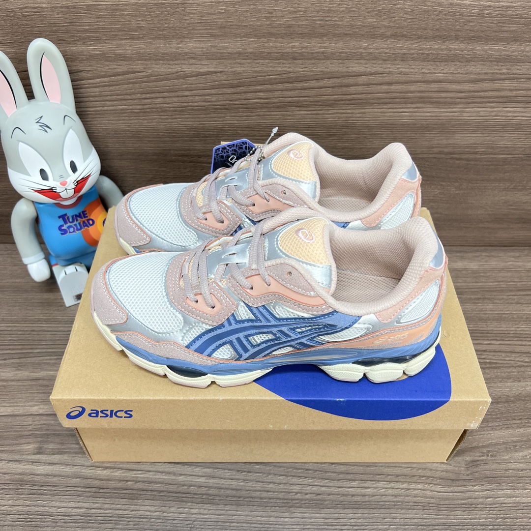 NO:242259,Needles x Asics GEL-NYC Leather Cool Shoes, Anti-slip and Wear-resistant Low-top Lifestyle casual shoes Pink and blue Product number: 1202A429-104 Packaging: A complete set of Dewu accessories poison boxes with pure cotton socks. Size: 36 36.5 37.5 38 38.5 39 40 40.5 41 42 42.5 43 44 44.5 45 sizes!  (Forward size shot), casual shoes/sports shoes, sneakers, socks19860909Needles x Asics GEL-NYC 皮革 炫酷 减震防滑耐磨 低帮 生活休闲鞋 粉蓝 货号: 1202A429-104 包装:全套得物配件毒盒配纯棉袜子一副. 码数:36 36.5 37.5 38 38.5 39 40 40.5 41 42 42.5 43 44 44.5 45码！(正码拍),休闲鞋/运动鞋,sneakers,socks,Women's Shoes