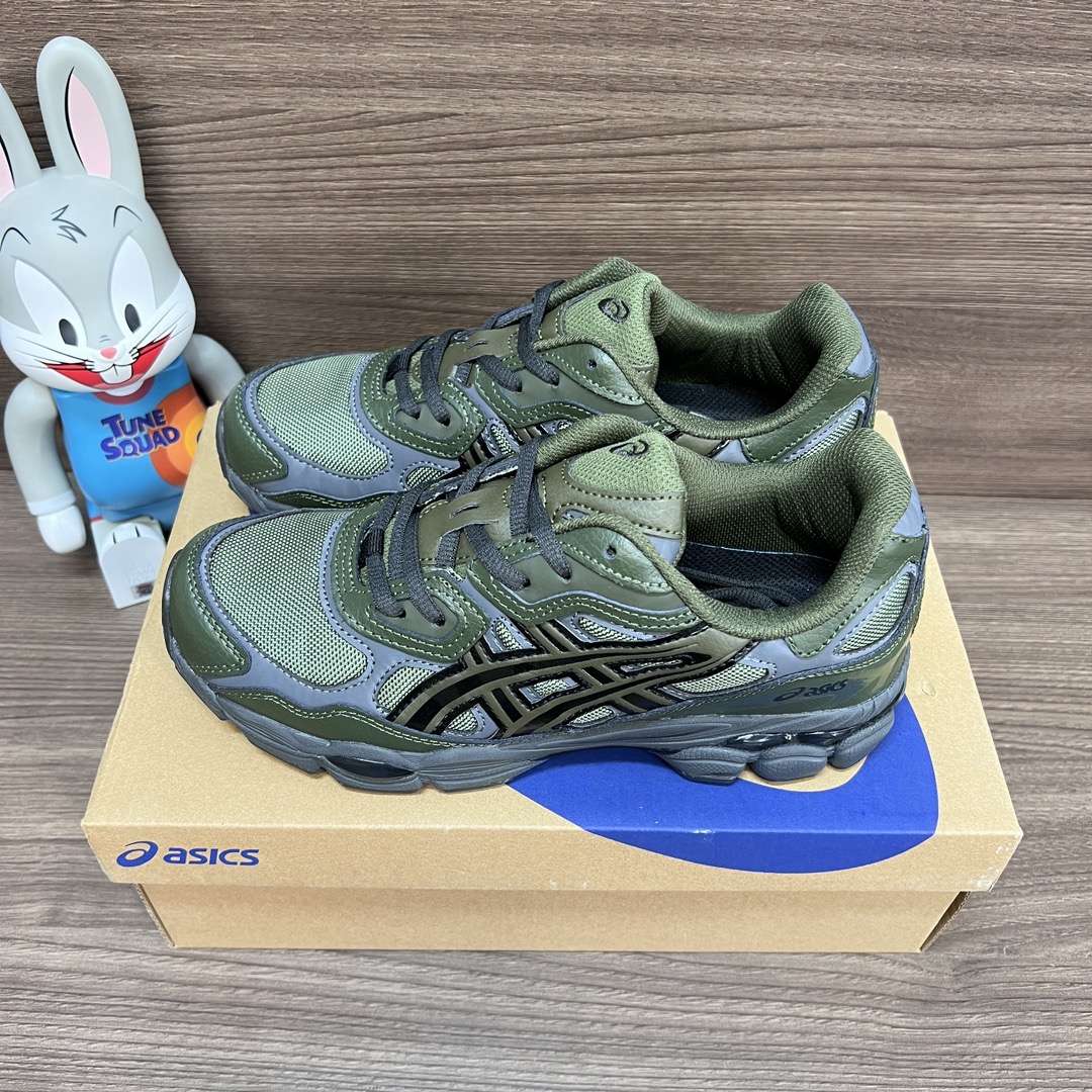 NO:242267,Needles x Asics GEL-NYC Leather Cool Shoes, Anti-slip and Wear-resistant Low-top Lifestyle casual shoes Dangerous green Article number: 1203A280-300 Packaging: Full set of Dewu accessories poison boxes with pure cotton socks. Size: 36 36.5 37.5 38 38.5 39 40 40.5 41 42 42.5 43 44 44.5 45 sizes!  (Forward size shot), casual shoes/sports shoes, sneakers, socks19860909Needles x Asics GEL-NYC 皮革 炫酷 减震防滑耐磨 低帮 生活休闲鞋 危险绿 货号: 1203A280-300 包装:全套得物配件毒盒配纯棉袜子一副. 码数:36 36.5 37.5 38 38.5 39 40 40.5 41 42 42.5 43 44 44.5 45码！(正码拍),休闲鞋/运动鞋,sneakers,socks,Women's Shoes