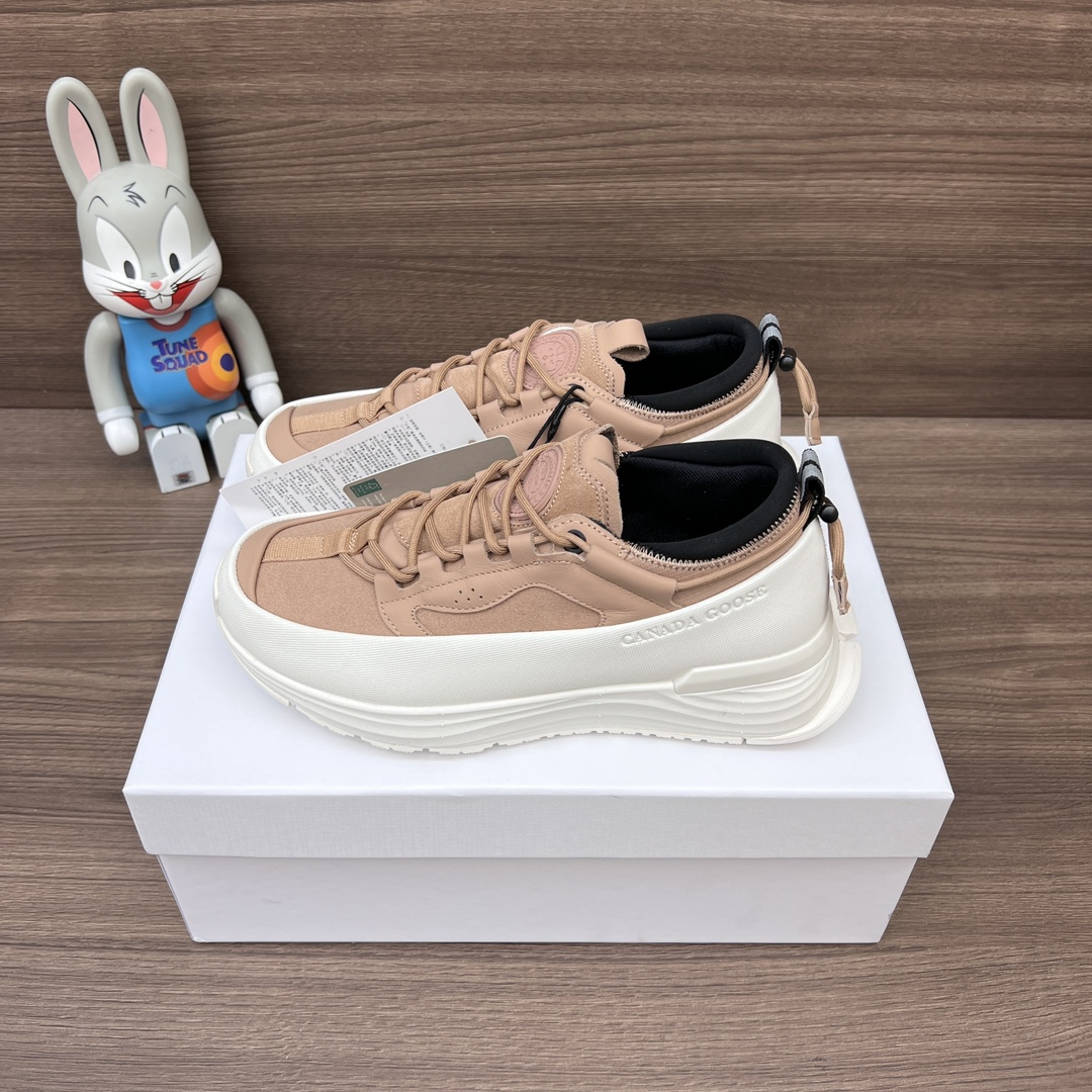 NO:248431,Top version Canada Goose Glacier Trail Leather Round-toe lace-up Low-top casual shoes for men's white brown!  Article number: 7785M-1370 Packaging: Full set of Dewu accessories reinforced Dewu box packaging!  Size 40-46 (positive size), casual shoes/sports shoes, sneakers19860909顶级版本Canada Goose 加拿大鹅 Glacier Trail 皮革 圆头系带 低帮休闲鞋男款白棕色！ 货号: 7785M-1370 包装:全套得物配件加固得物盒包装！ 码数40-46码(正码),休闲鞋/运动鞋,sneakers,Women's Shoes