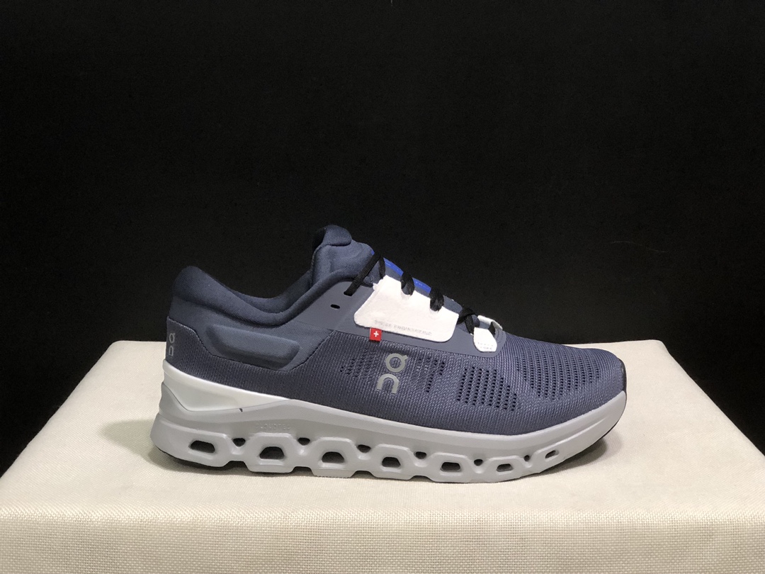 NO:239495,Top version of On The Cloudstratus 3 fabric Comfortable and versatile, shock-absorbing and breathable, low-top, casual shoes. Glacier gray. This series of works created by Swiss high-performance sports brand On has the upper made of recycled polyester fiber and mesh fabric, with exclusive hollow rubber sole, and the side On iconic LoGo is decorated with full coverage of seam details. Packaging: Full set of Dewu accessories reinforced Dewu box packaging!  Size: 36-45 (positive size), casual shoes/sports shoes, christian louboutin, sneakers19860909顶级版本On昂跑 The Cloudstratus 3 织物 舒适百搭 减震透气轻便 低帮 生活休闲鞋.冰川灰 瑞士高性能运动品牌on打造的此系列作品,鞋面由再生聚酯纤维和网眼布制成,采用独家镂空橡胶鞋底,侧面On标志性LoGo饰有全覆盖贴缝细节. 包装:全套得物配件加固得物箱包装！ 码数:36-45码(正码),休闲鞋/运动鞋,christian louboutin,sneakers,Women's Shoes