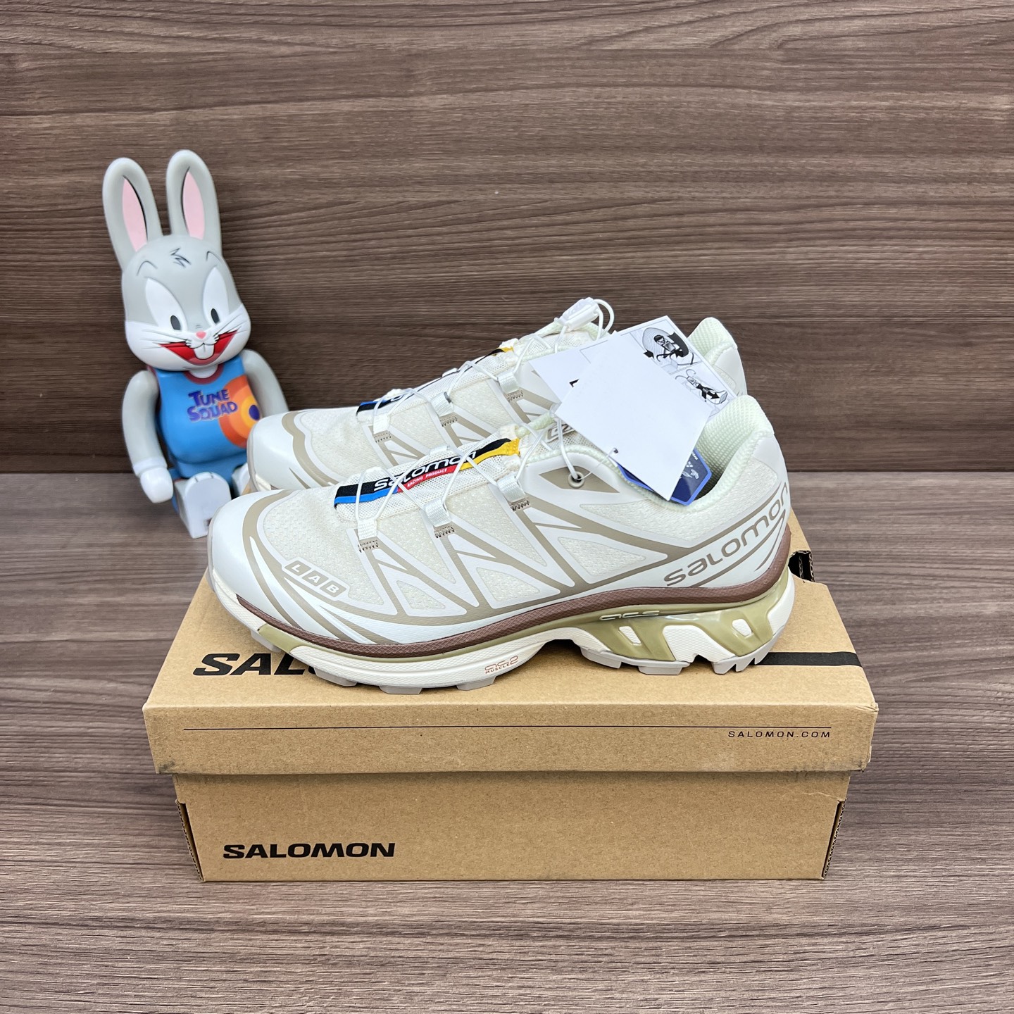 NO:241878,Top version SALOMON XT-6 lace-up trendy outdoor fabric synthetic leather shock-absorbing, anti-slip wear-resistant, lightweight, low top casual running shoes, same style for men and women, turtledove brown. Item number: 417510 Packaging: Full set of Dewu accessories reinforced aircraft box packaging!  Number of codes: 36-45 (positive code), daddy shoes19860909顶级版本SALOMON萨洛蒙 XT-6 系带潮流户外 织物合成革减震防滑耐磨轻便 低帮 休闲跑步鞋 男女同款 斑鸠棕色. 货号: 417510 包装:全套得物配件加固飞机盒包装！ 码数:36-45码(正码),老爹鞋,Women's Shoes