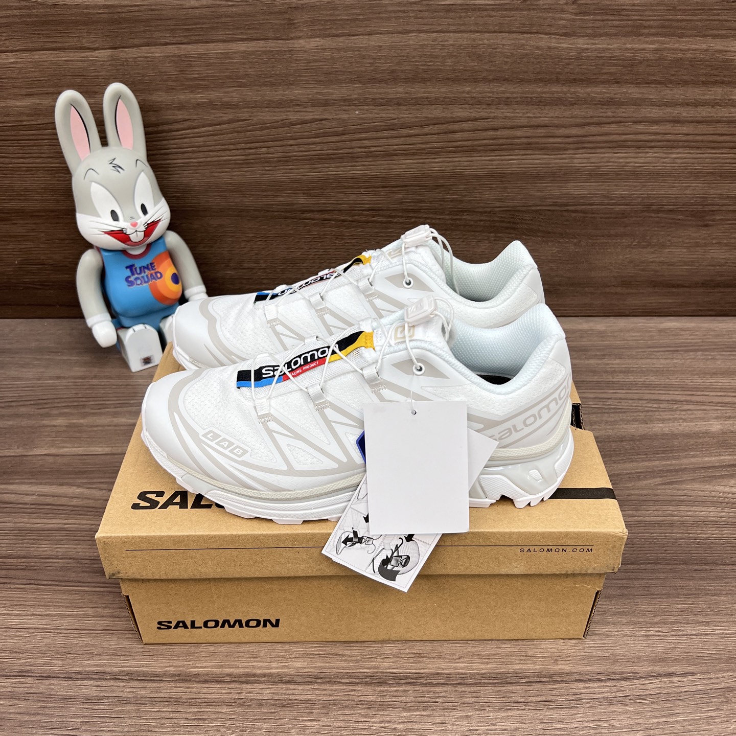 NO:241883,Top version SALOMON XT-6 Outdoor sports Mesh fabric synthetic leather wear-resistant low-top running shoes, same style for men and women, Glacier white. Item number: 412529 Packaging: Full set of Dewu accessories reinforced aircraft box packaging!  Number of codes: 36-45 (positive code), daddy shoes19860909顶级版本SALOMON萨洛蒙 XT-6 户外运动 网布织物合成革耐磨 低帮跑步鞋 男女同款 冰川白. 货号: 412529 包装:全套得物配件加固飞机盒包装！ 码数:36-45码(正码),老爹鞋,Women's Shoes