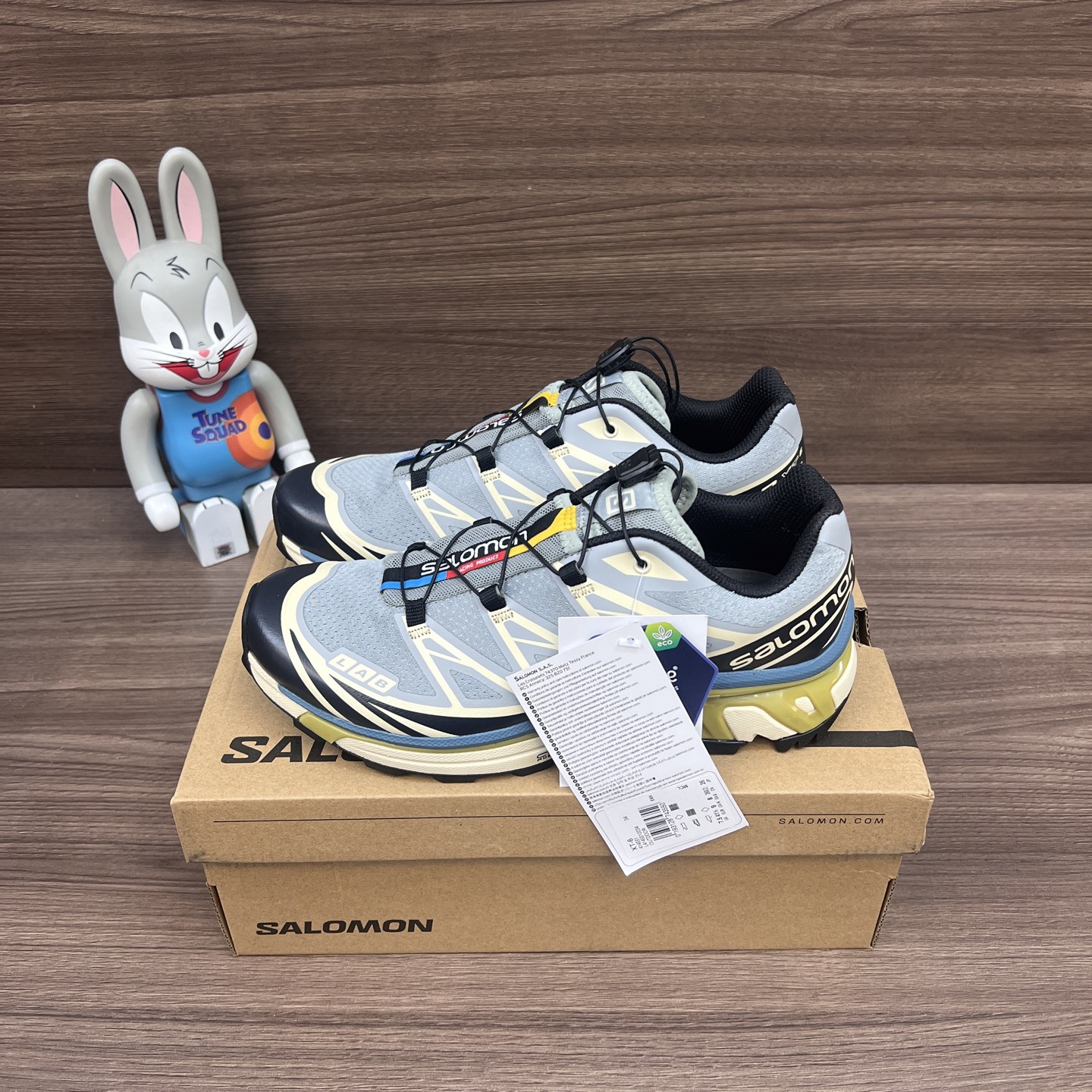 NO:241856,Top version SALOMON XT-6 Retro outdoor fabric artificial leather shock-absorbing, non-slip and wear-resistant, low top cross-country running shoes, same style for men and women, sand field gray. Item number: 414551 Packaging: Full set of Dewu accessories reinforced aircraft box packaging!  Number of codes: 36-45 (positive code), daddy shoes19860909顶级版本SALOMON萨洛蒙 XT-6 复古户外 织物人造革减震防滑耐磨 低帮 越野跑步鞋 男女同款 沙场灰. 货号: 414551 包装:全套得物配件加固飞机盒包装！ 码数:36-45码(正码),老爹鞋,Women's Shoes