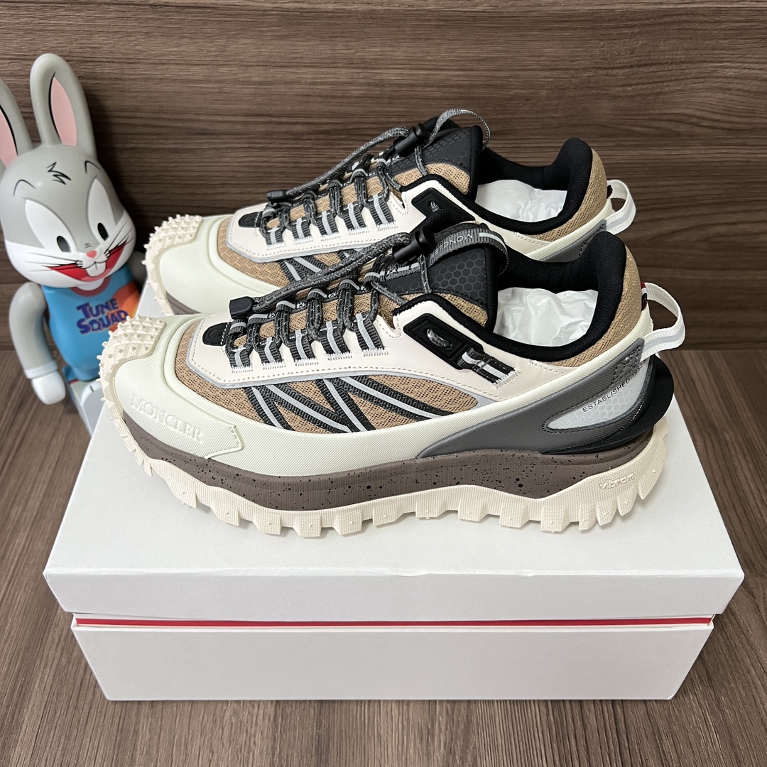 NO:242357,Top version of Moncler Trailgrip mesh lace-up round-toe low-top sports casual shoes off-white. Size 36-46 code: I109A4M00260M2962900 Full set of degus packaging poison card poison buckle poison tag cotton socks poison box., casual shoes/sports shoes, christian louboutin, Moncler, sneakers19860909顶级版本Moncler盟可睐Trailgrip网布系带圆头低帮运动休闲鞋灰白色. 码数36-46码 编码: I109A4M00260M2962900 全套得物包装毒卡 毒扣 毒吊牌 棉袜 毒盒.,休闲鞋/运动鞋,christian louboutin,Moncler,sneakers,Women's Shoes