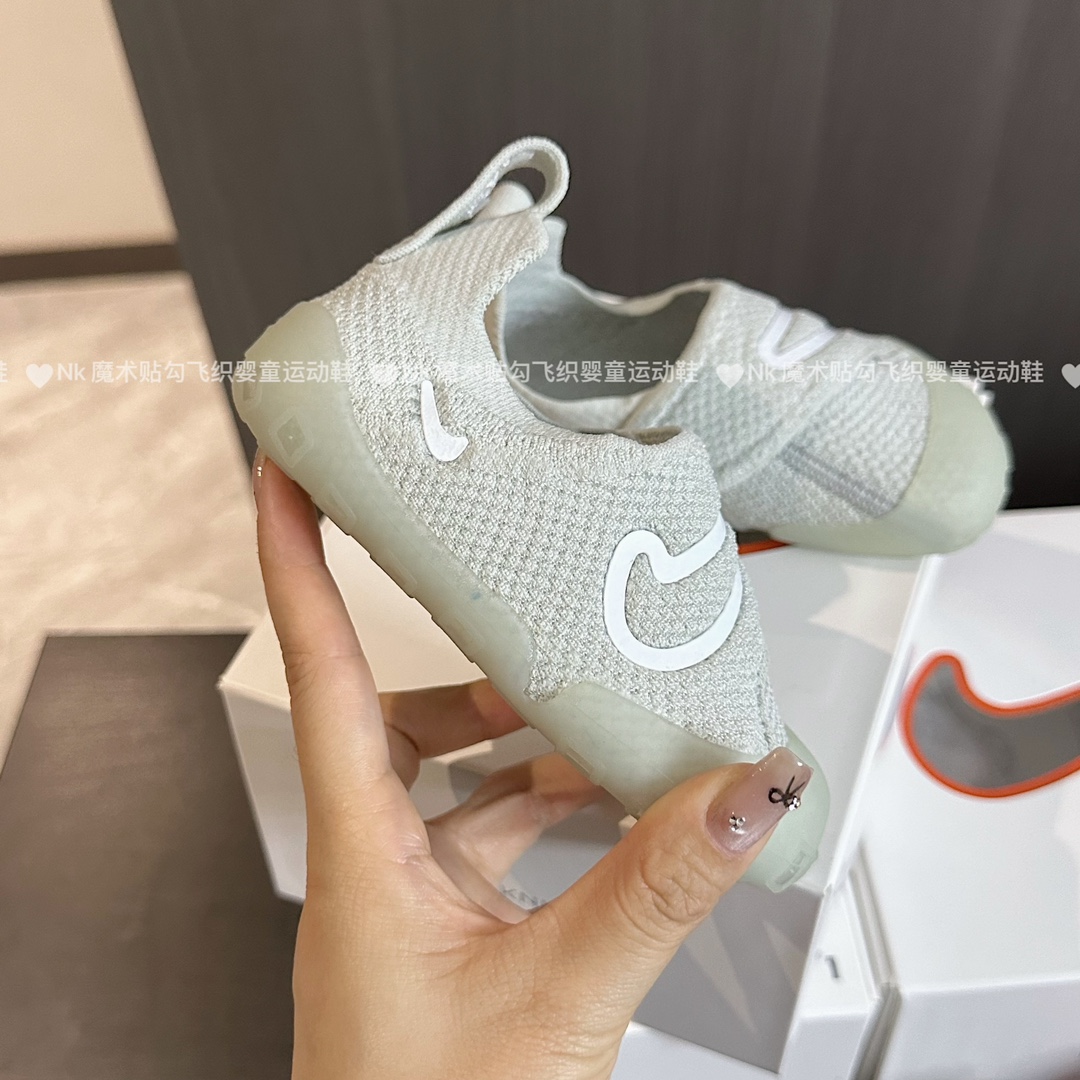 ♥️适合所有婴童段学步的小朋友，看整个做工细节！太棒了呀！妈呀！认真看！我不信你们看不出来好😂，今天前所未有的价格，一定给小宝宝留，接下来穿最多的一双鞋！-选品中心