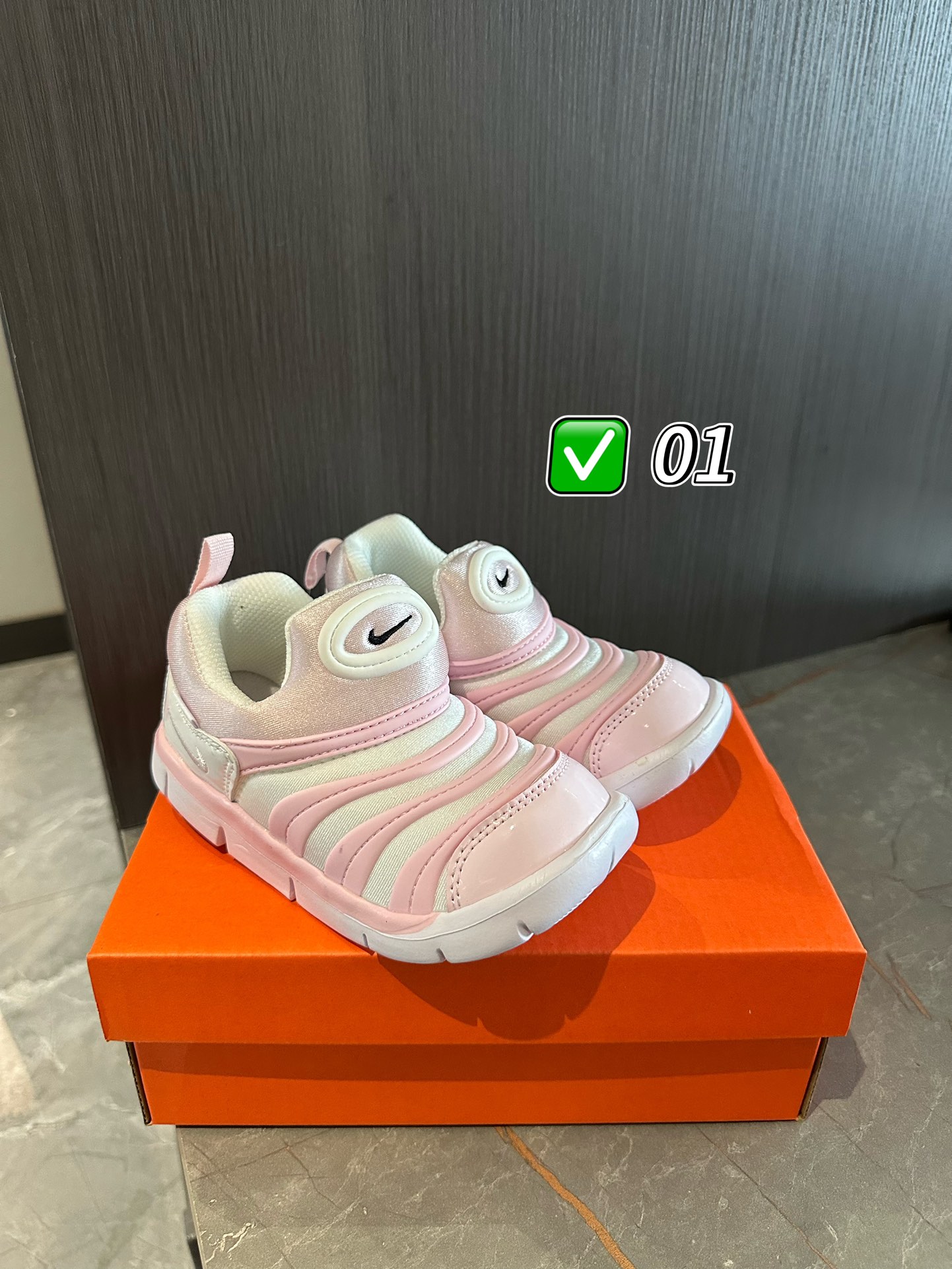 NO:552552,Remarks when ordering Children's caterpillar, Nike series,19860909下单备注儿童毛毛虫,耐克系列,,Children's