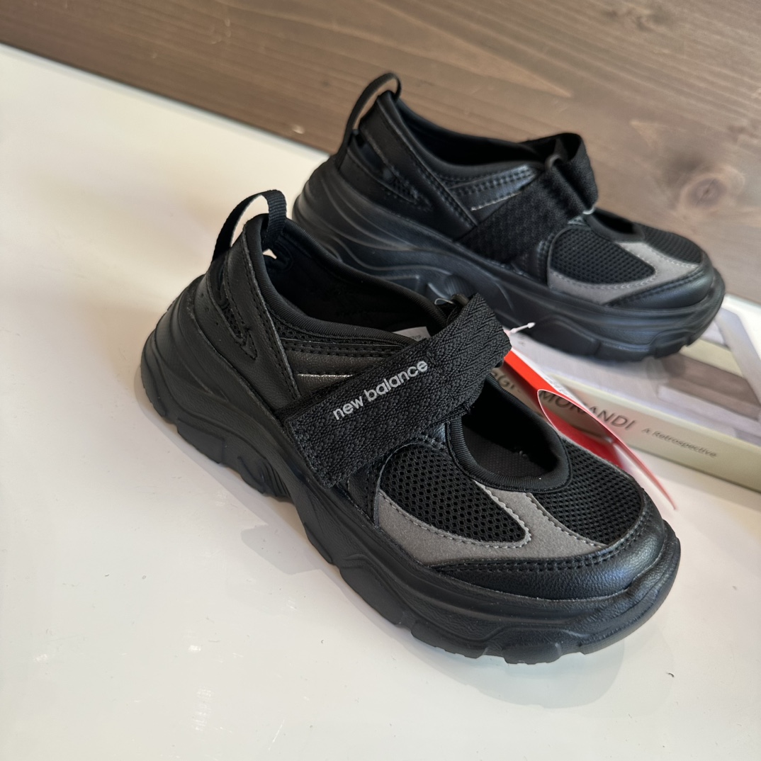 图片[2]-NB玛丽珍包头凉鞋➕透气的网面拼接，穿上不仅可以很好的保护我们宝贝的脚趾，还可以让孩子的足部自由呼吸，保持不整天干爽～做到安全、透气两不误✌️✌️✌️ 尺码22-37-选品中心