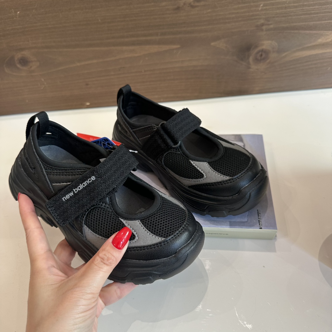 图片[6]-NB玛丽珍包头凉鞋➕透气的网面拼接，穿上不仅可以很好的保护我们宝贝的脚趾，还可以让孩子的足部自由呼吸，保持不整天干爽～做到安全、透气两不误✌️✌️✌️ 尺码22-37-选品中心