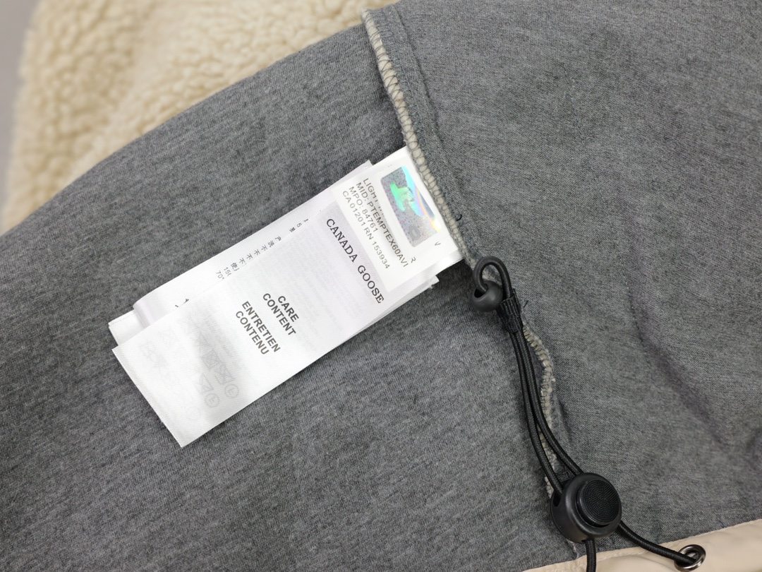 “MU12” Simcoe Wool Lamb Zipper Jacket: Sustainable and Stylish Outerwear from Canada Goose - 图片 8