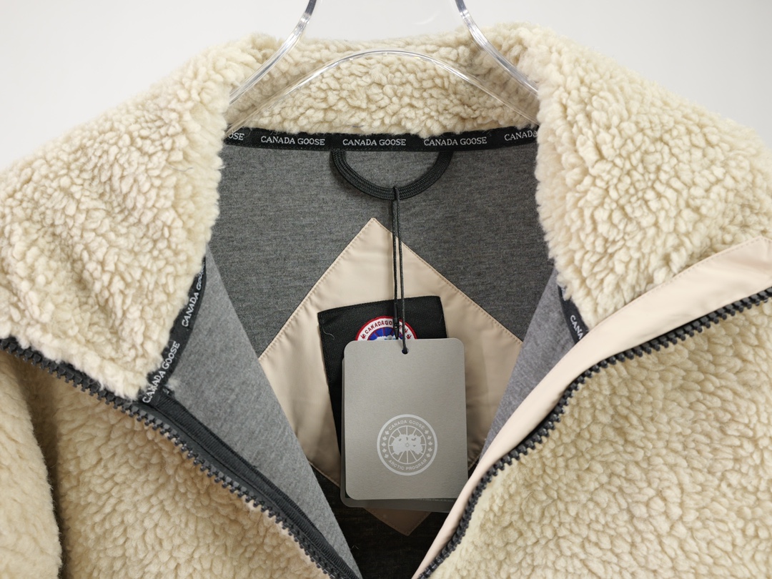 “MU12” Simcoe Wool Lamb Zipper Jacket: Sustainable and Stylish Outerwear from Canada Goose - 图片 6